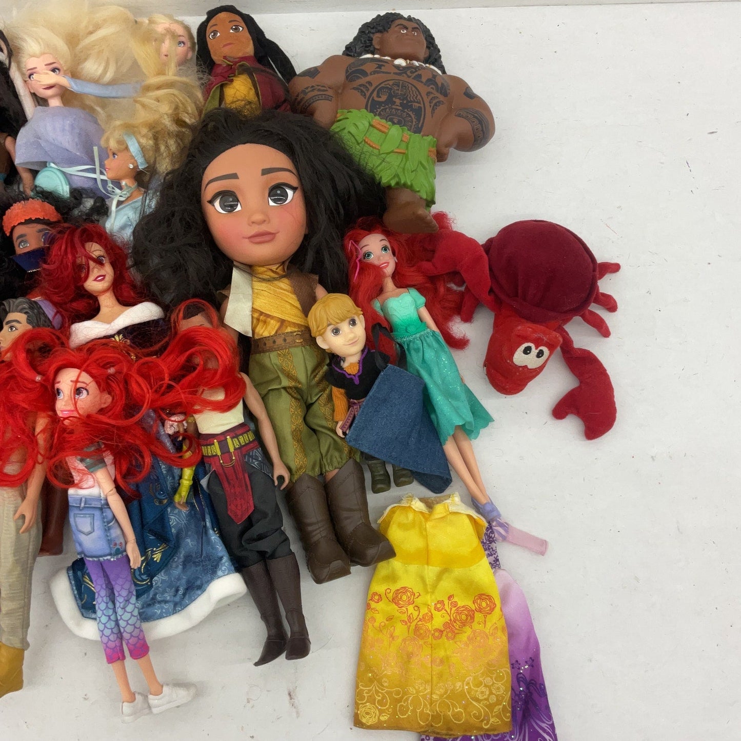 Disney Princesses Princess Preowned Play Fashion Dolls LOT 7 lbs Loose Mixed - Warehouse Toys