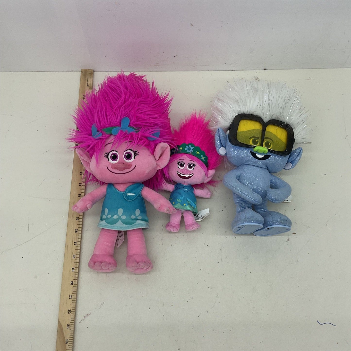 Dreamworks Preowned Multicolor Stuffed Animal Toys TROLLS Pink Blue Characters - Warehouse Toys