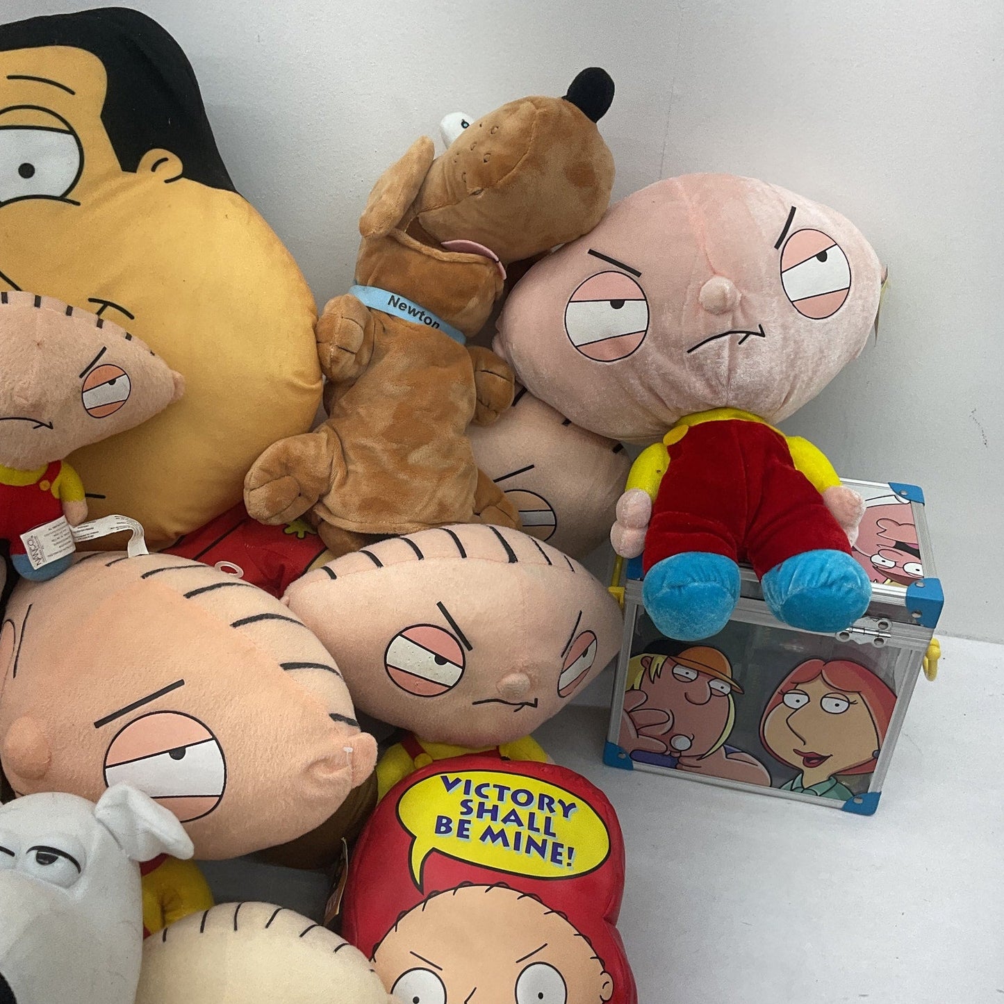 Family Guy Plush Toys Stuffed Animals Assorted Characters Preowned LOT 14 lbs - Warehouse Toys