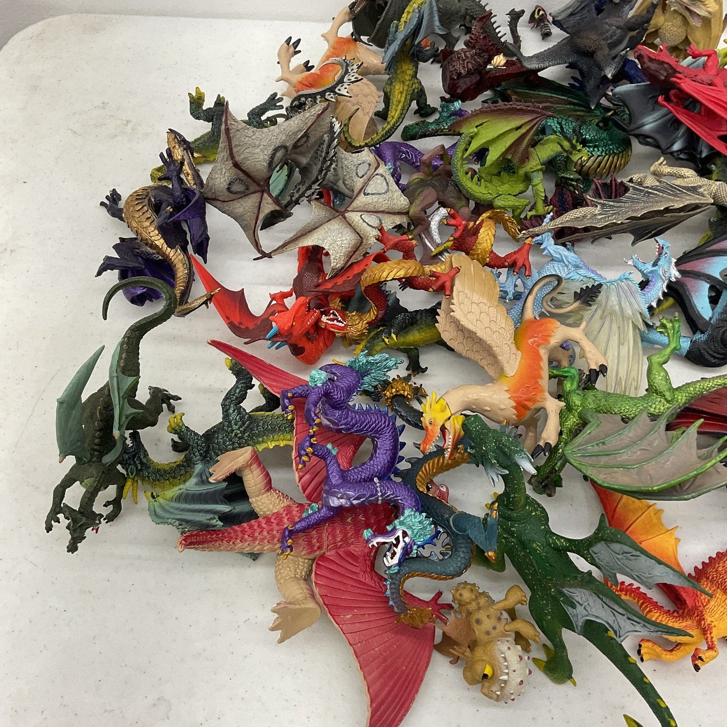 Fantasy D&D Dragons Wyverns Monsters Chinosaur Toys Figures Preowned LOT 14 lbs - Warehouse Toys