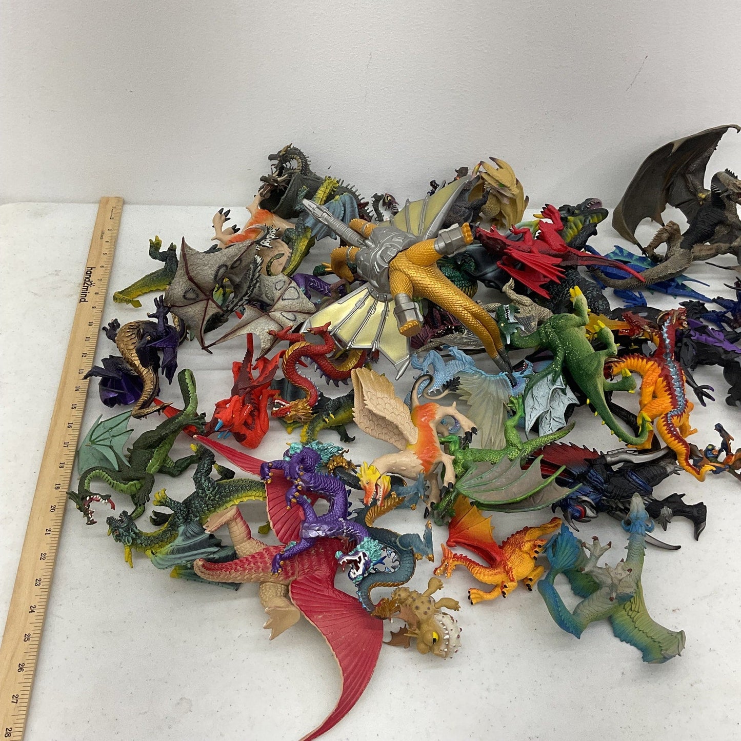 Fantasy D&D Dragons Wyverns Monsters Chinosaur Toys Figures Preowned LOT 14 lbs - Warehouse Toys