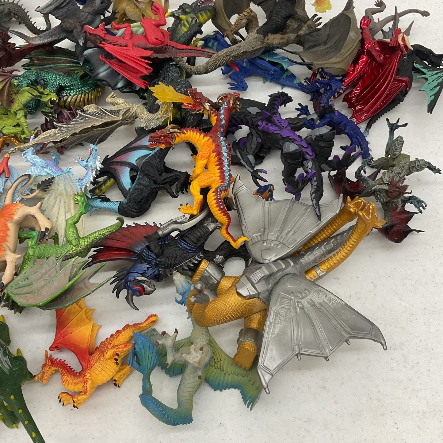 Fantasy D&D Dragons Wyverns Monsters Chinosaur Toys Figures Preowned LOT 14 lbs - Warehouse Toys