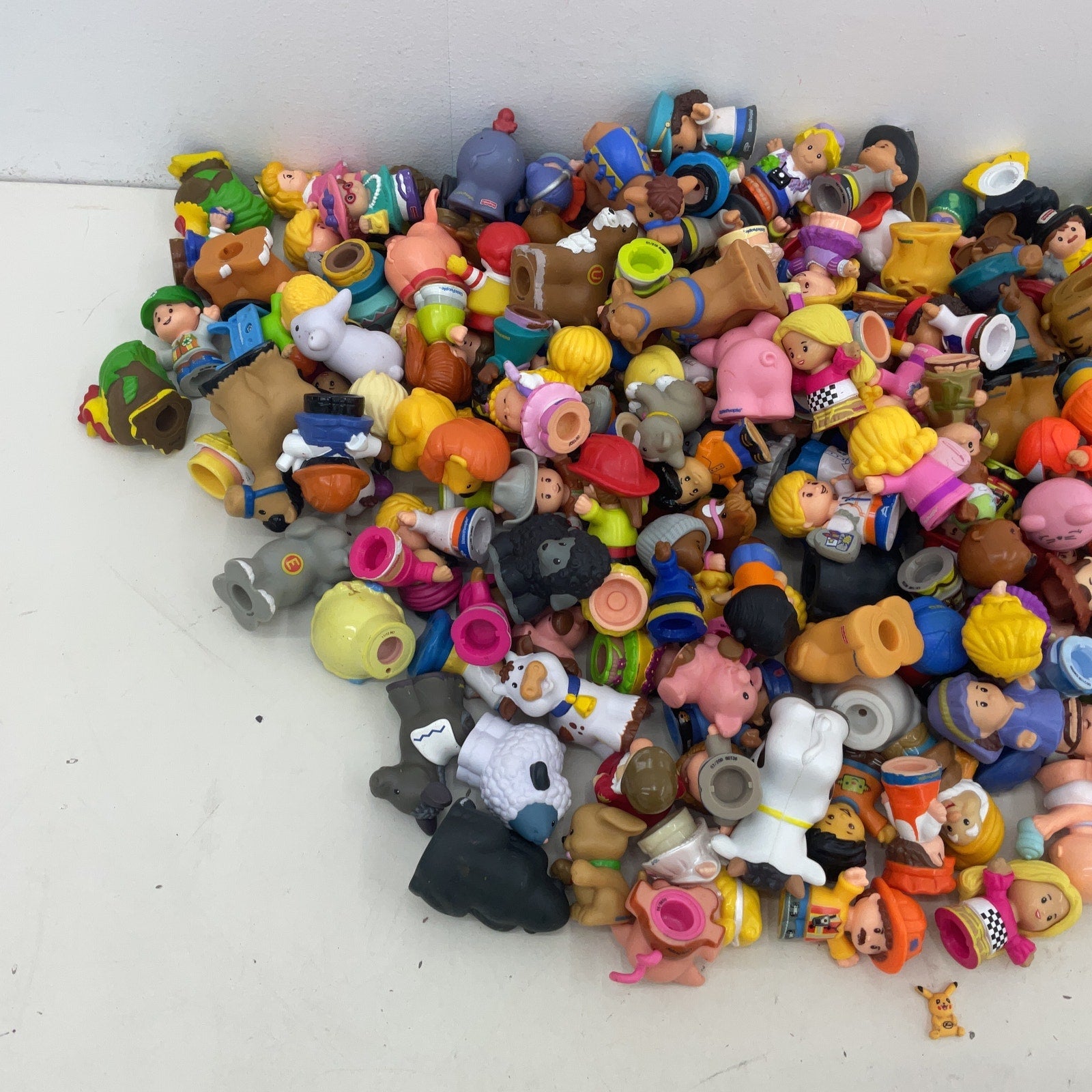 Fisher Price 15 lbs Little People Animals Humans Character Figures Preowned LOT - Warehouse Toys