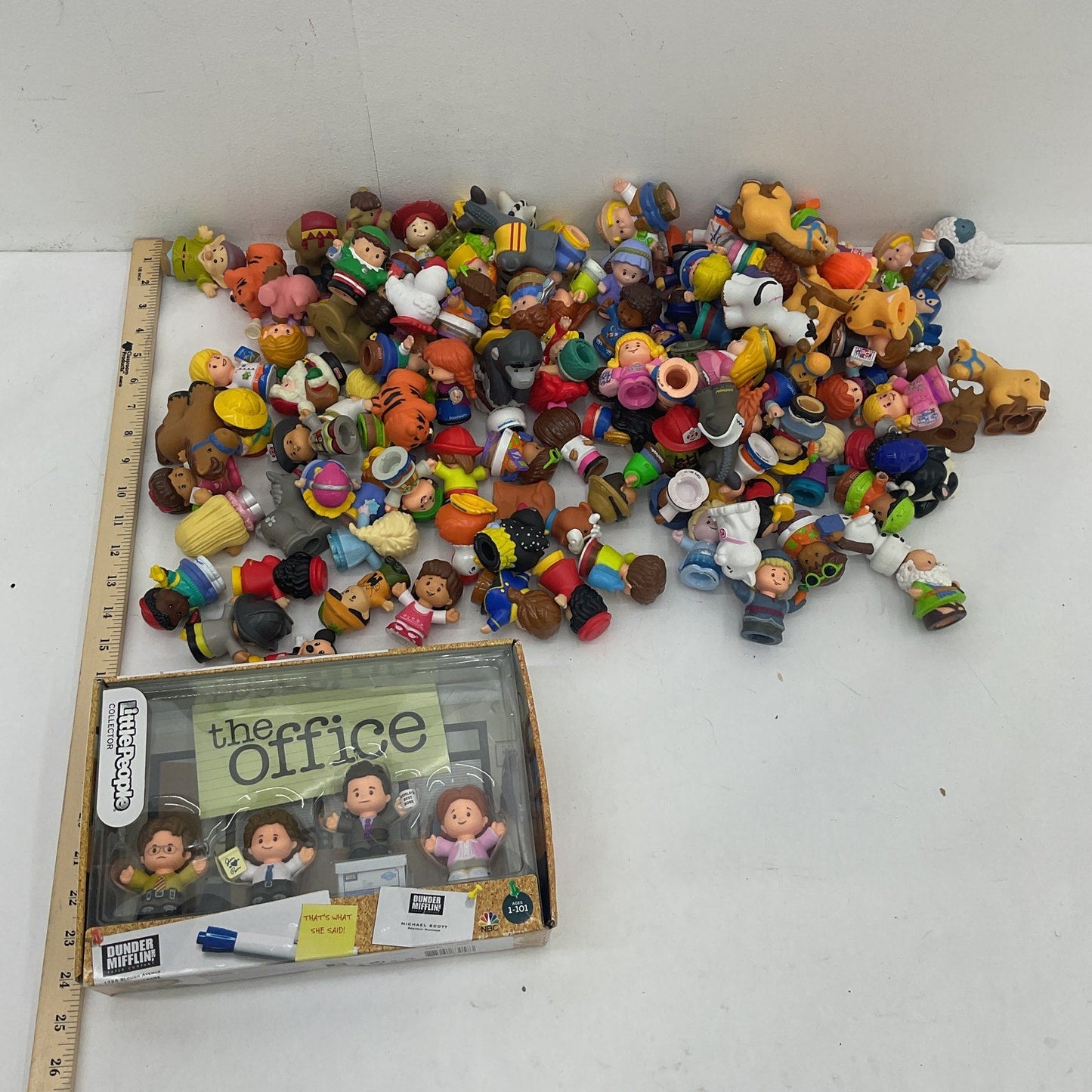 Fisher Price Little People The Office Action Figure Set Multicolor Preowned - Warehouse Toys