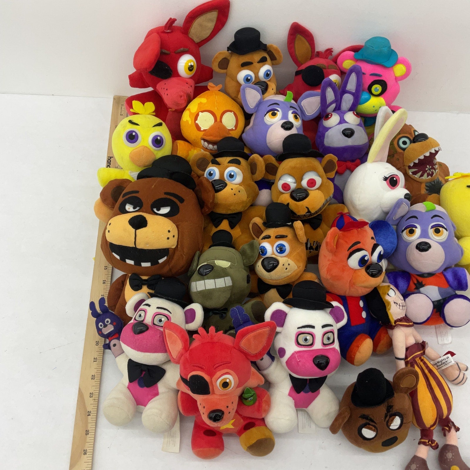 FNAF Five Nights At Freddy's Character Plush Dolls Toys LOT 5 lbs Sundrop Foxy - Warehouse Toys