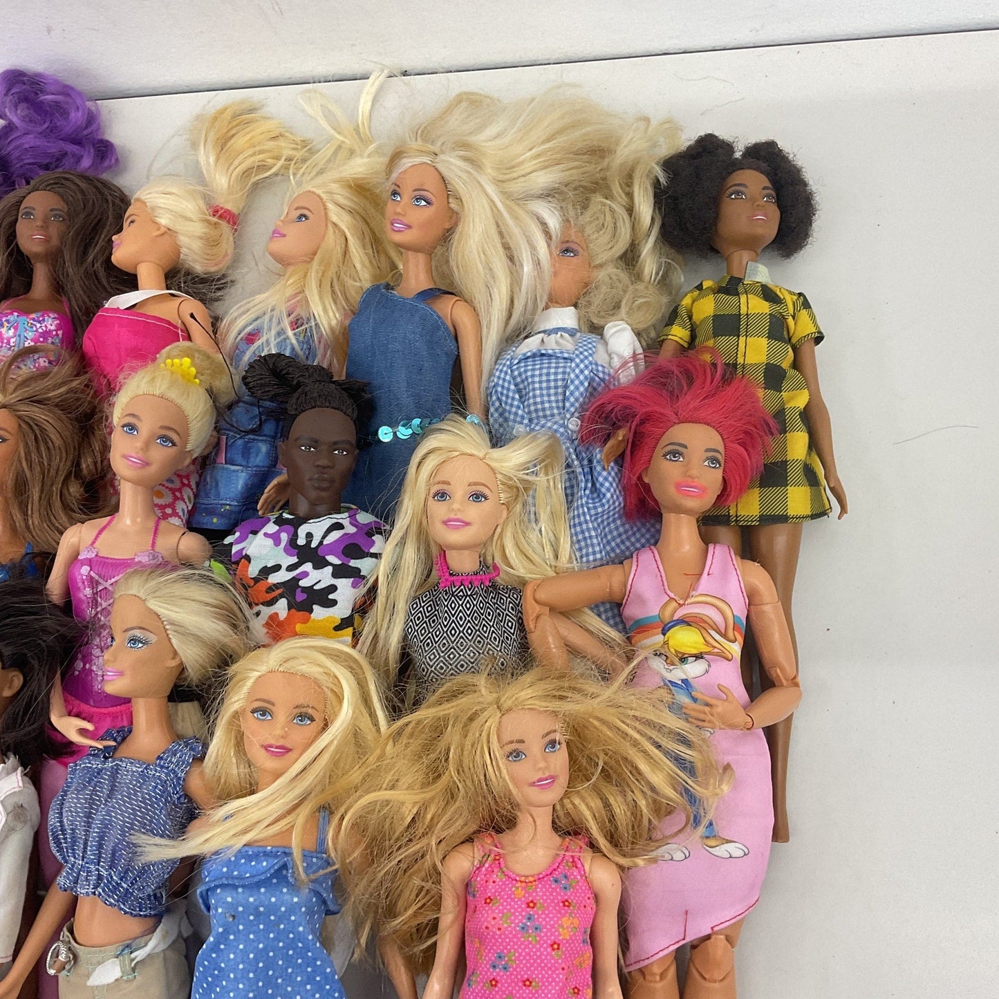 GIGANTIC 31 lbs!!! LOT of Mattel Barbie & Others Loose Play Fashion Dolls MIXED - Warehouse Toys