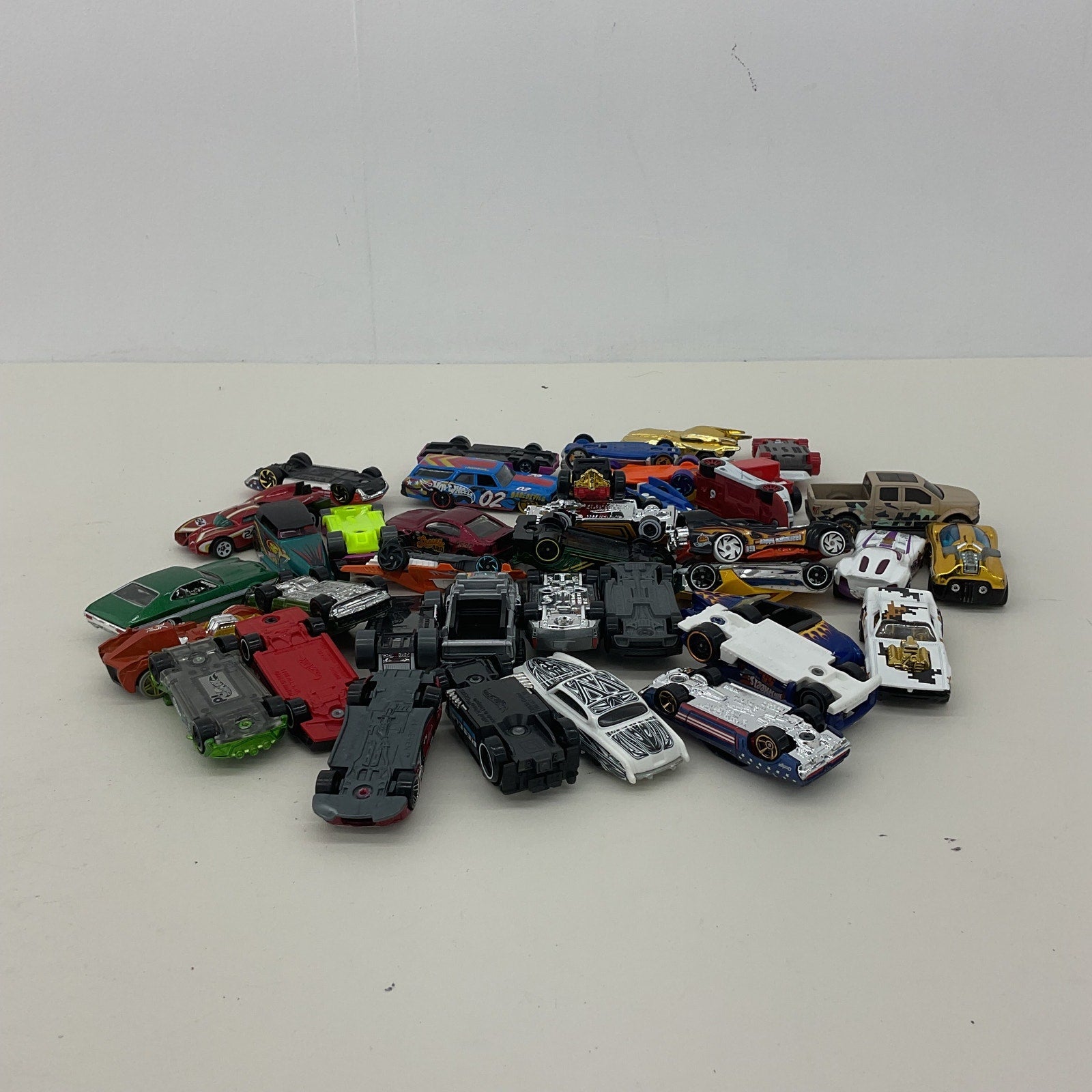 Hot Wheels & Others Diecast Toy Cars Vehicles Preowned LOT - Warehouse Toys