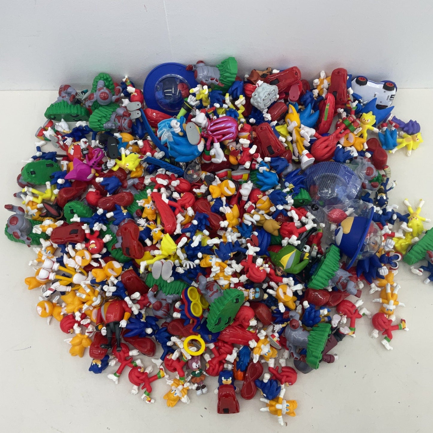 HUGE 17 lbs LOT Sega Sonic the Hedgehog Character Toy Figures Cake Toppers Used - Warehouse Toys