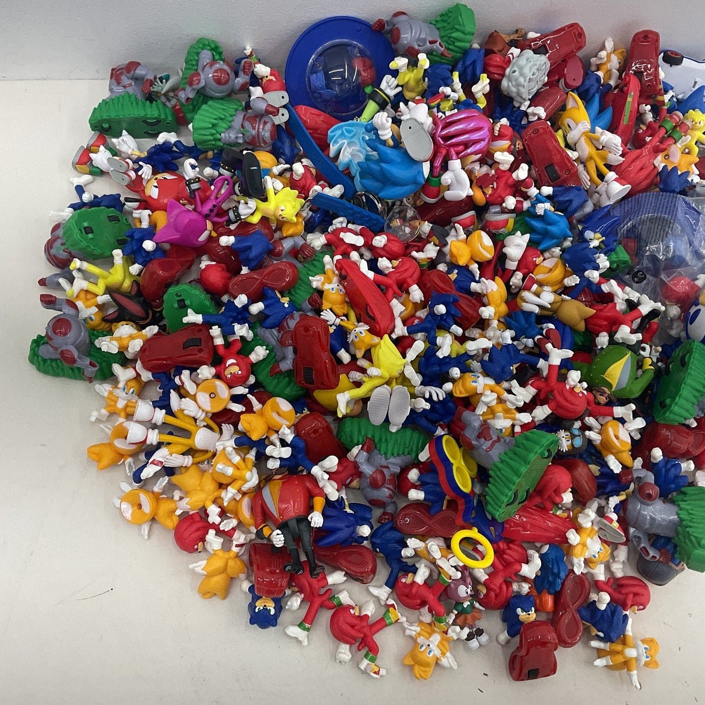 HUGE 17 lbs LOT Sega Sonic the Hedgehog Character Toy Figures Cake Toppers Used - Warehouse Toys