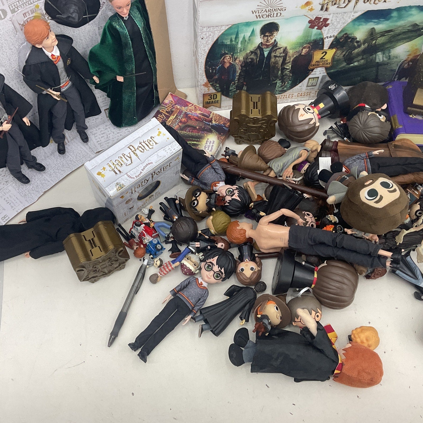 HUGE 23 lbs Harry Potter Wizard Toys Character Figures Puzzles Toy Preowned LOT - Warehouse Toys