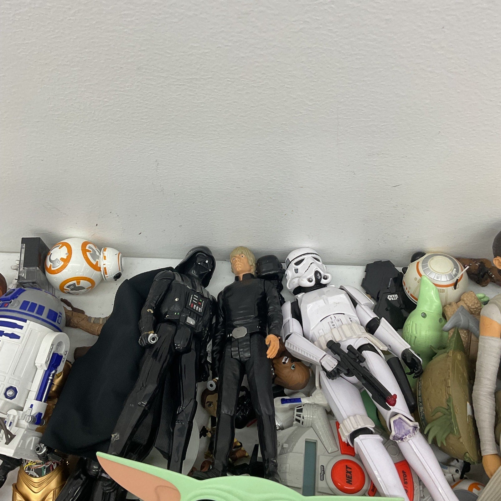 *Updated* on sale Huge Lot of Star Wars Figures, Accessories