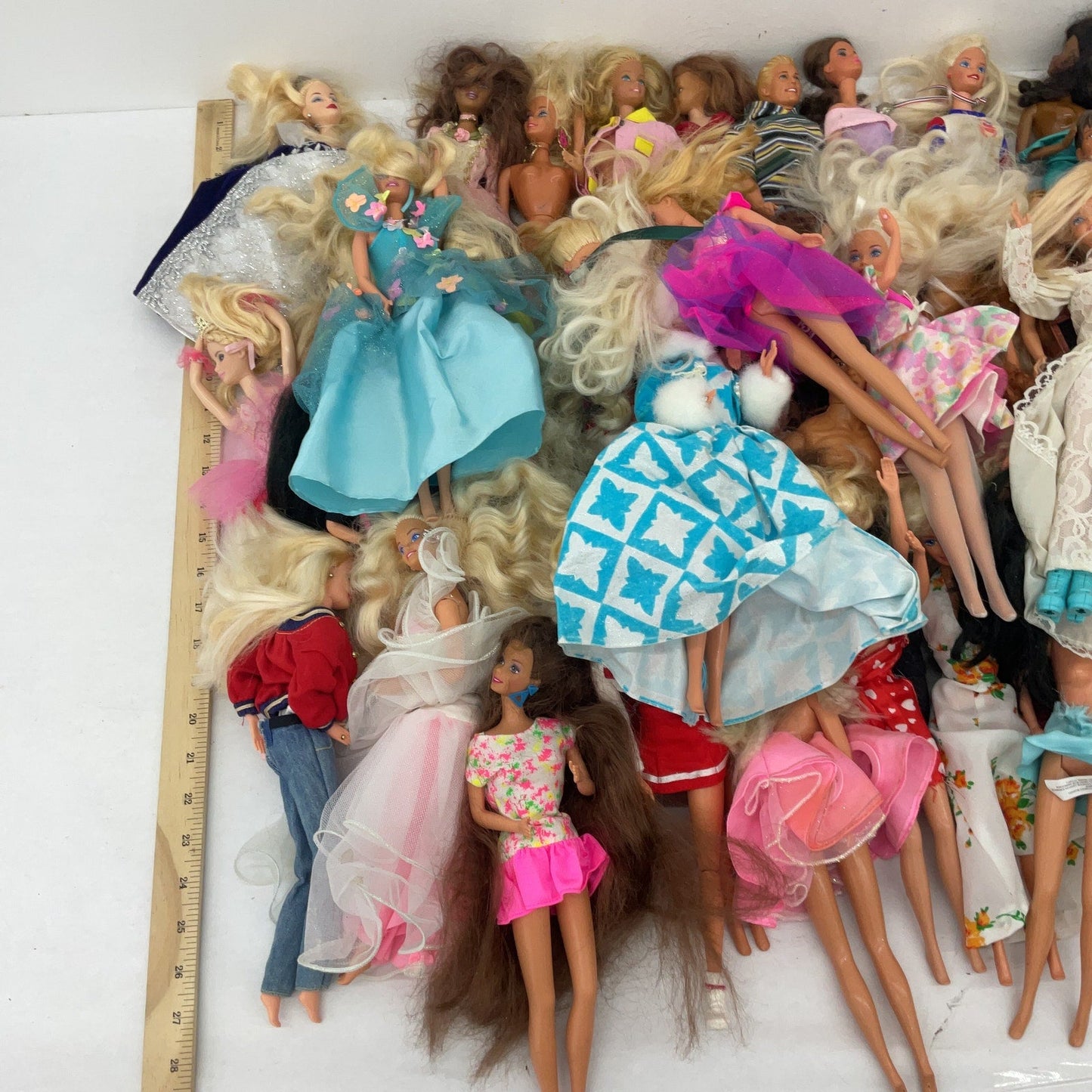 HUGE LOT 15 lbs Vintage Mattel Barbie Ken & Others Fashion Play Dolls Preowned - Warehouse Toys