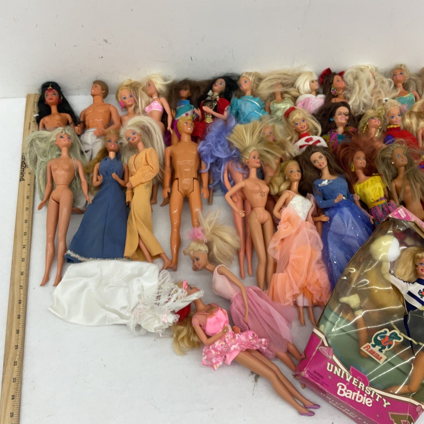 HUGE LOT 20 lbs Vintage Mattel Barbie Ken & Others Fashion Play Dolls Preowned - Warehouse Toys