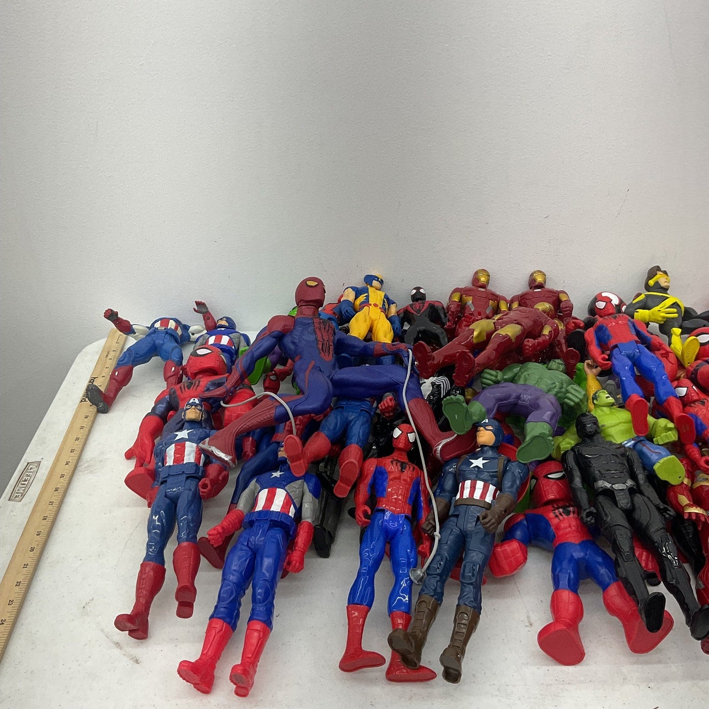 Huge LOT 24 LBS Marvel Avengers Spider - Man Wolverine Iron Man Action Figures - Warehouse Toys