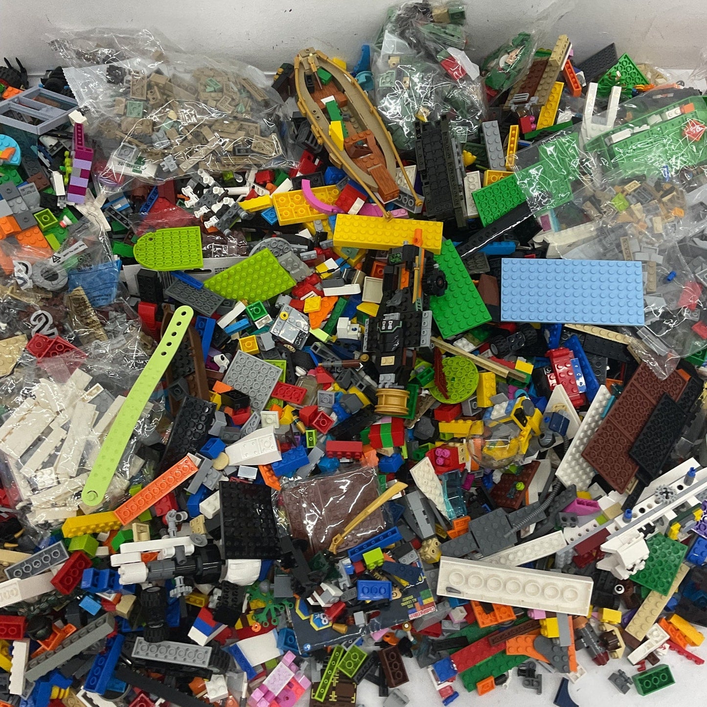 HUGE LOT 25 lbs Assorted Random LEGO & Other Brand Bricks Building Kit Toy Sets - Warehouse Toys