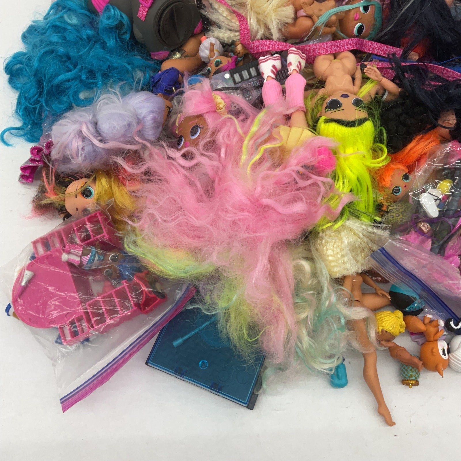 Huge LOT 25 lbs MGA LOL OMG Surprise Big Lil Sistas Play Fashion Dolls Preowned - Warehouse Toys