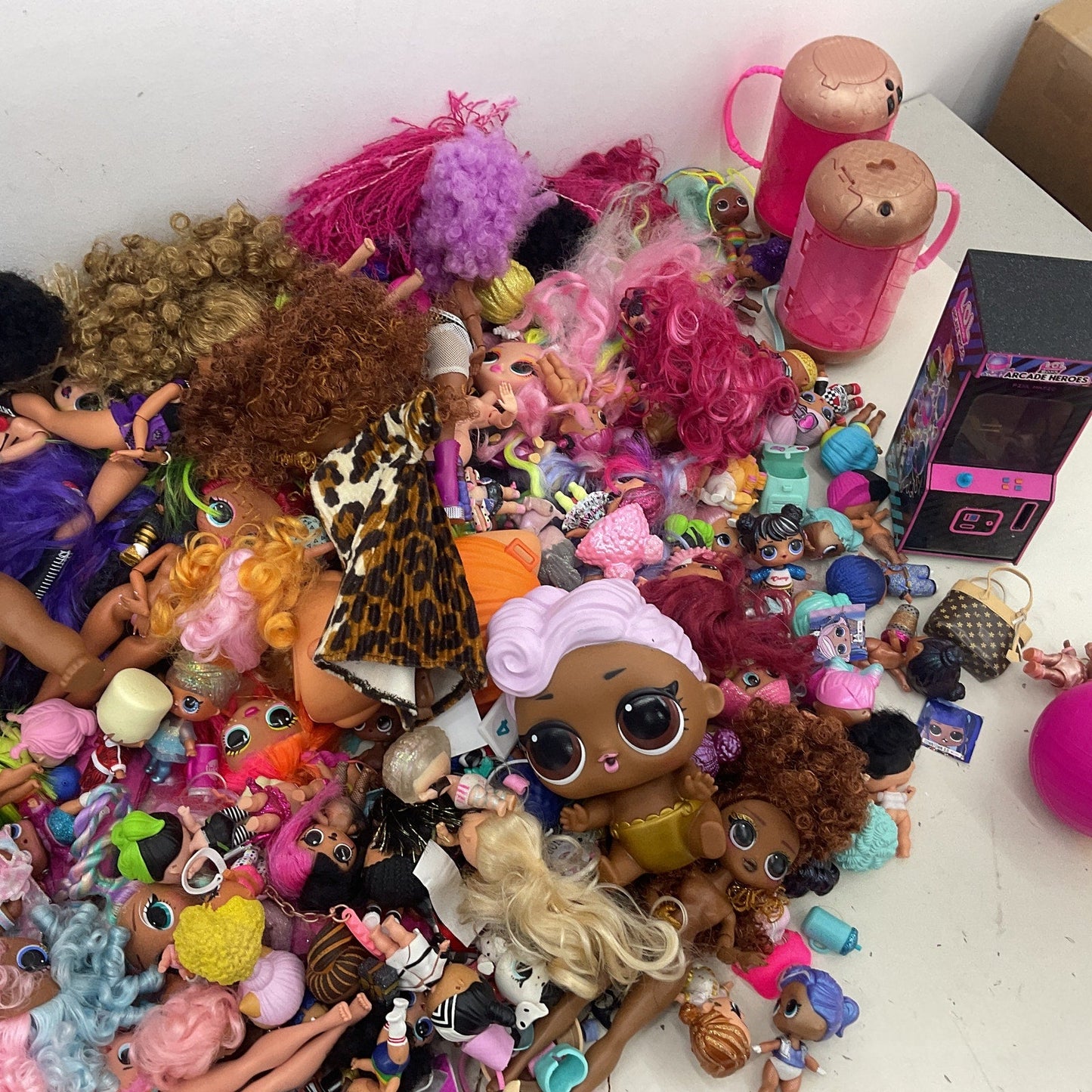 Huge LOT MGA 25 lbs LOL OMG Surprise Big Lil Sistas Play Fashion Dolls Preowned - Warehouse Toys