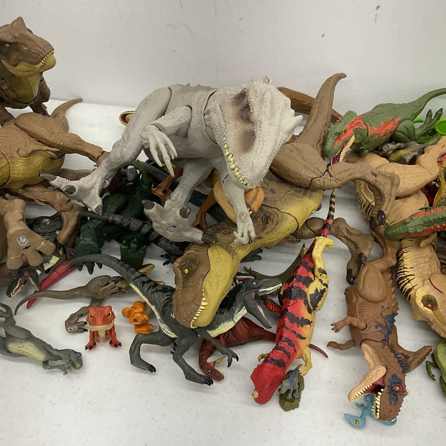 Jurassic Park World T - Rex Dinosaur Action Figures Collection 25 lbs Preowned LOT - Warehouse Toys