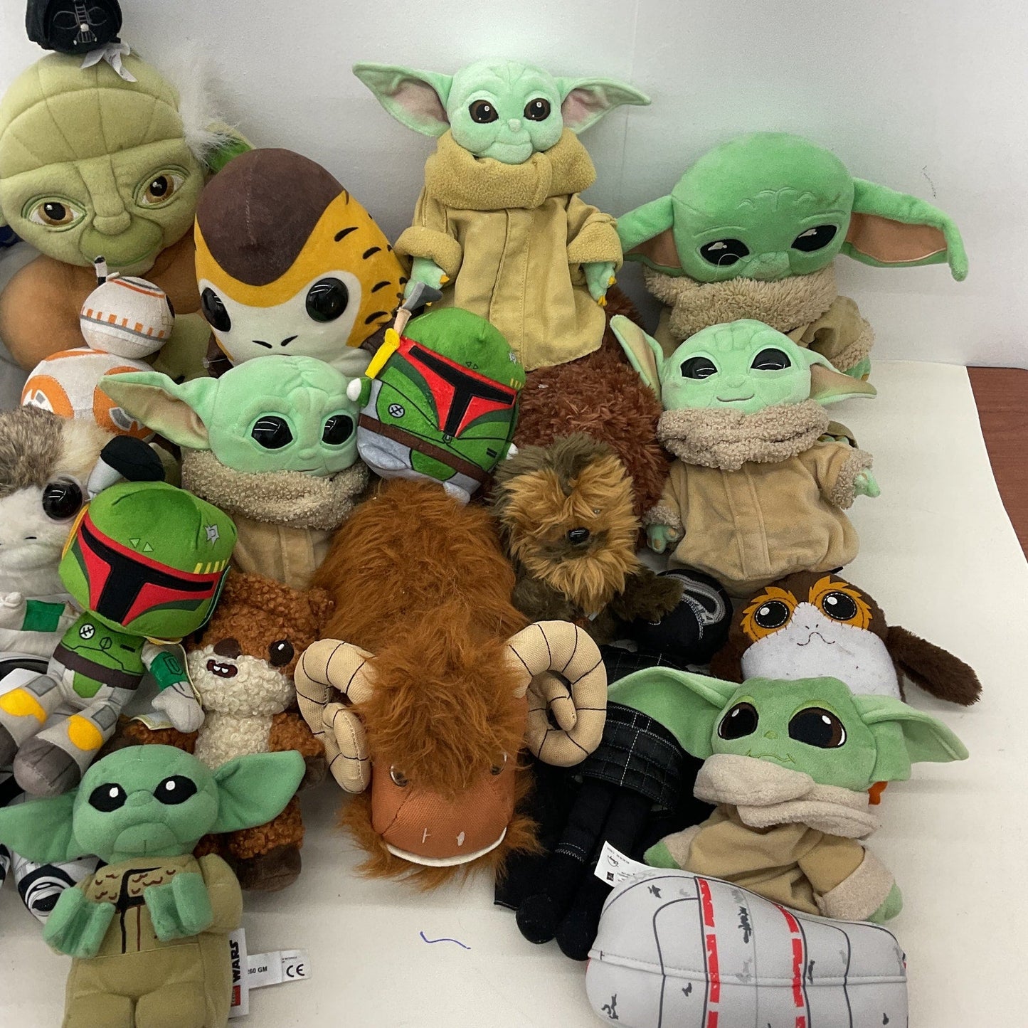 Large LOT 11 lbs Star Wars Character Plush Dolls Porg Yoda Grogu Chewbacca - Warehouse Toys