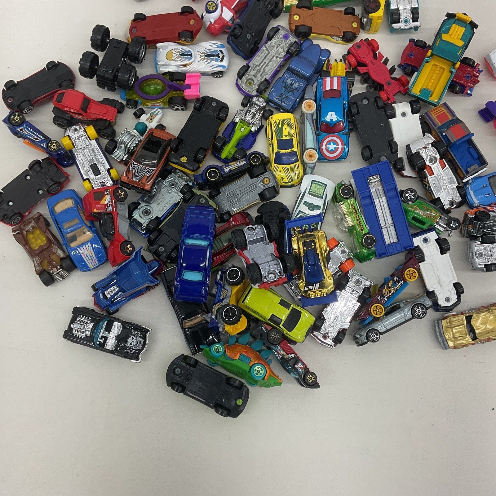 Large LOT 5 lbs Mixed Diecast Toy Vehicles Cars Trucks Hot Wheels & Others Loose - Warehouse Toys