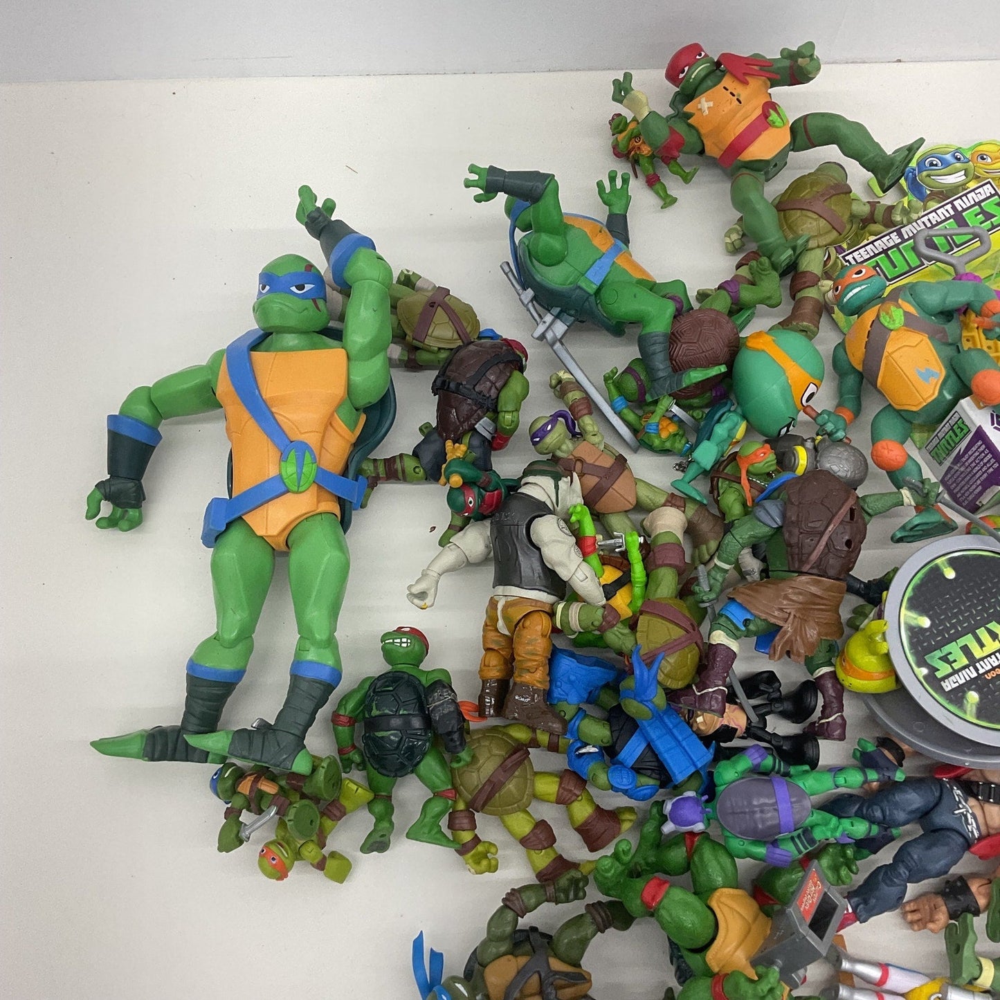 Large LOT 7+ lbs TMNT Ninja Turtles Action Figures Toys Raphael Leonardo Mikey - Warehouse Toys