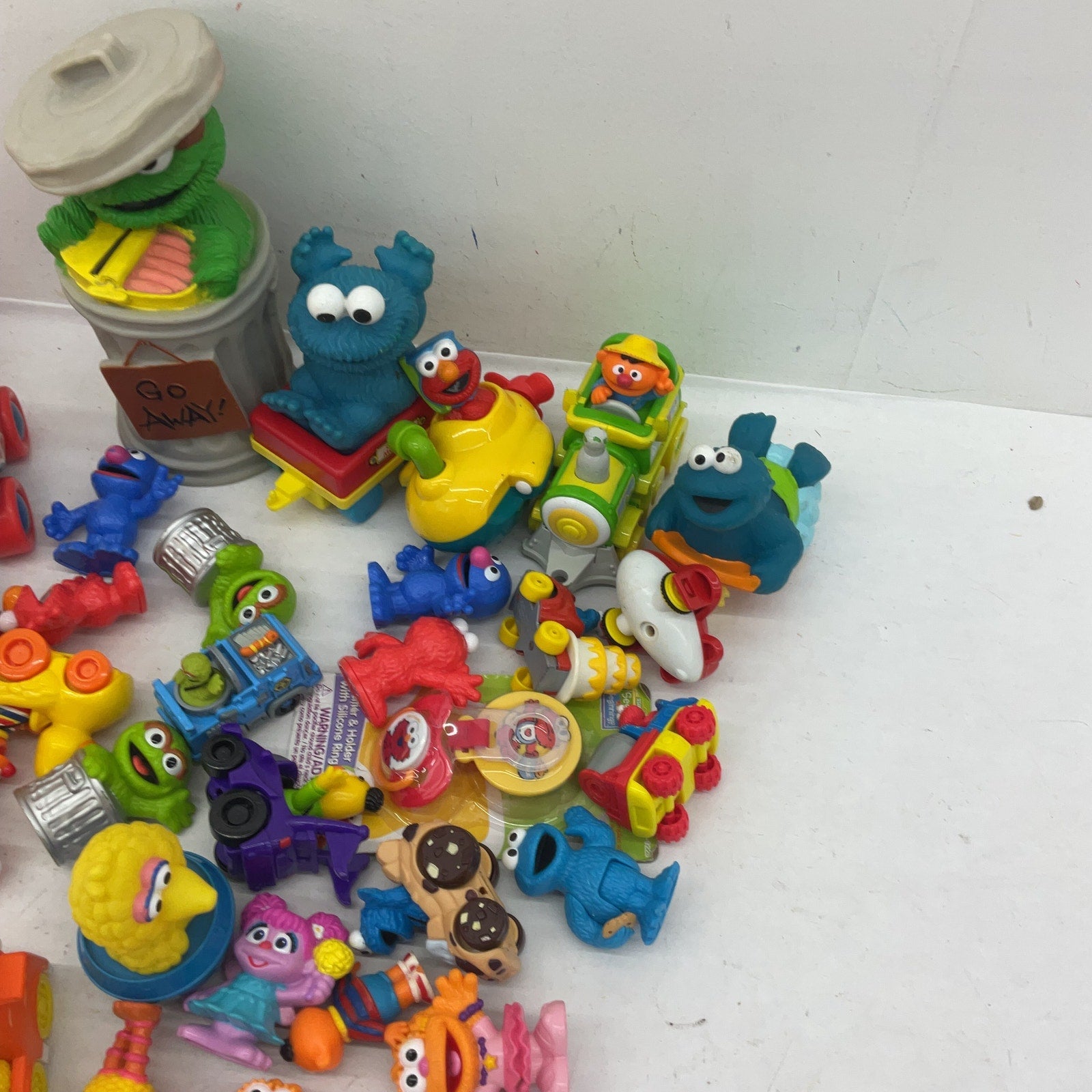 Large Mixed Loose LOT 6 lb Sesame Street Toy Figures Cake Toppers Ernie Big Bird - Warehouse Toys