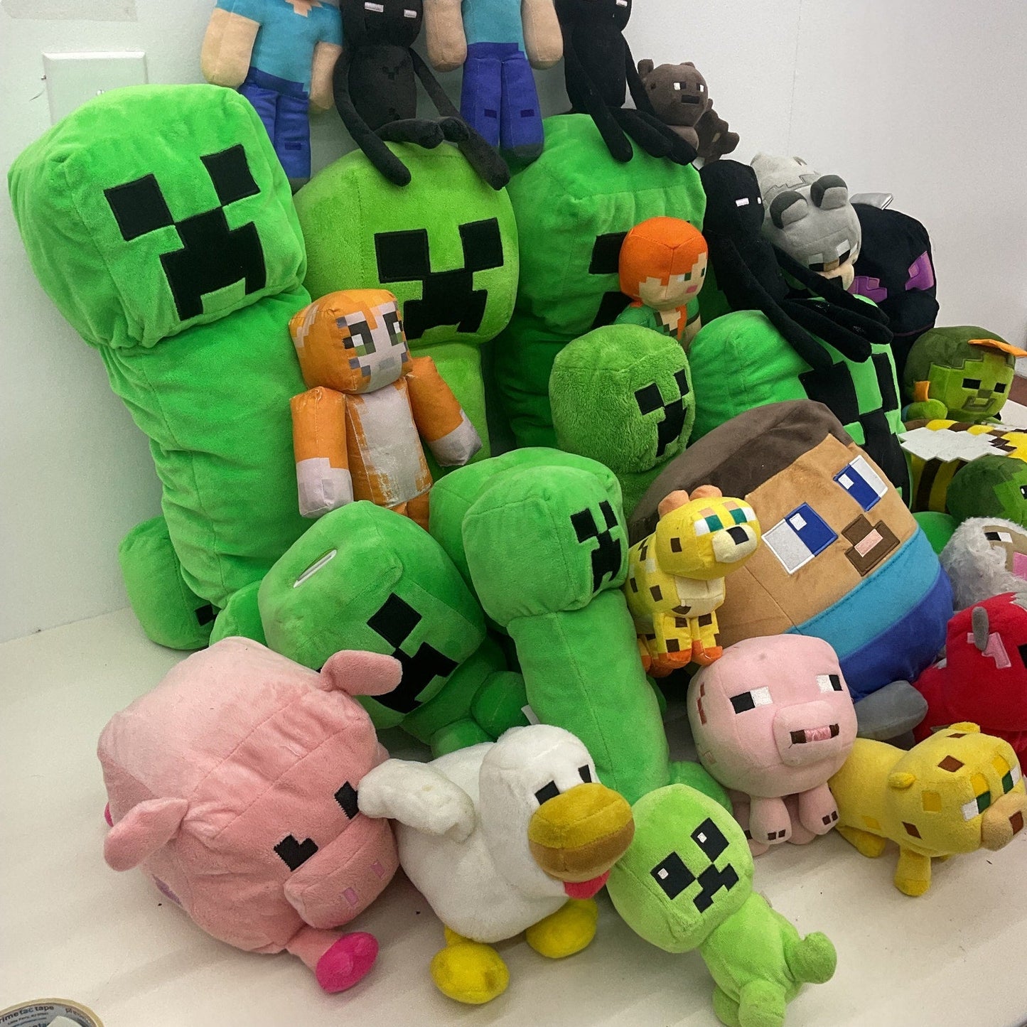 Large Preowned LOT Minecraft Character Plush Dolls Mixed 13 lbs LOT - Warehouse Toys