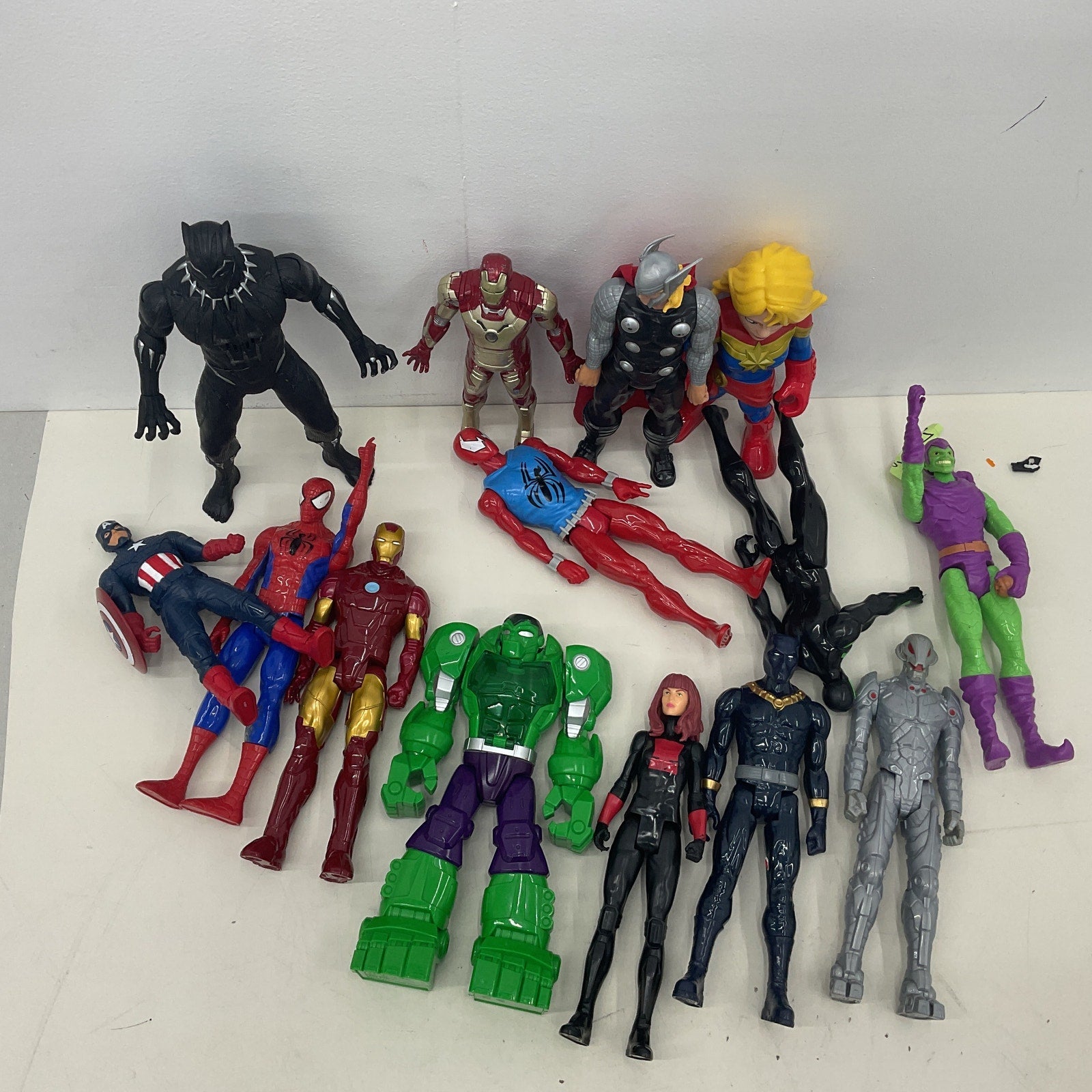 Large Sized Action Figures Toys LOT 7 lbs Preowned Marvel Avengers Black Panther - Warehouse Toys