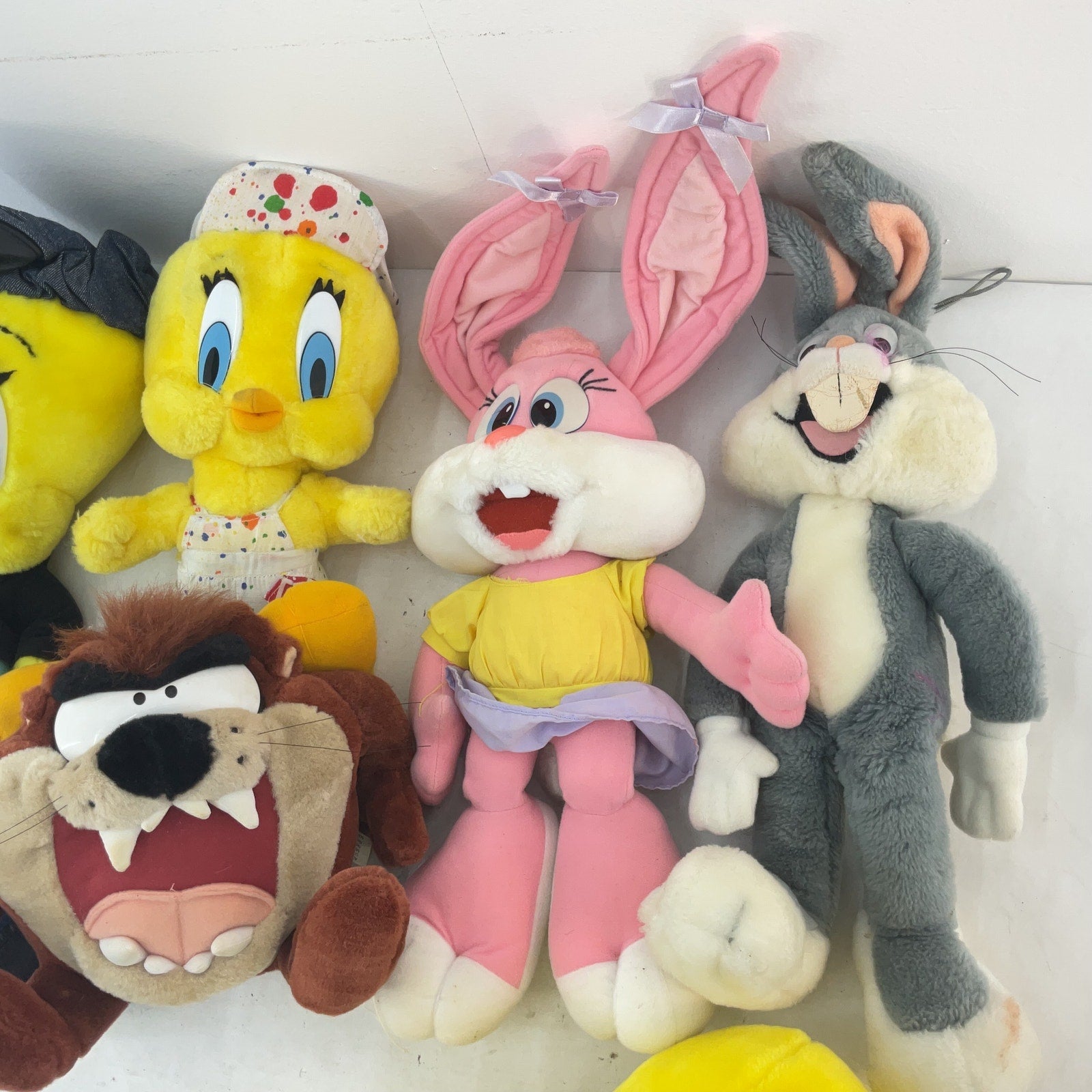 Looney Tunes Tweety Bugs Yosemite Sam Multicolor Stuffed Animal Lot - Pre - Owned - Warehouse Toys
