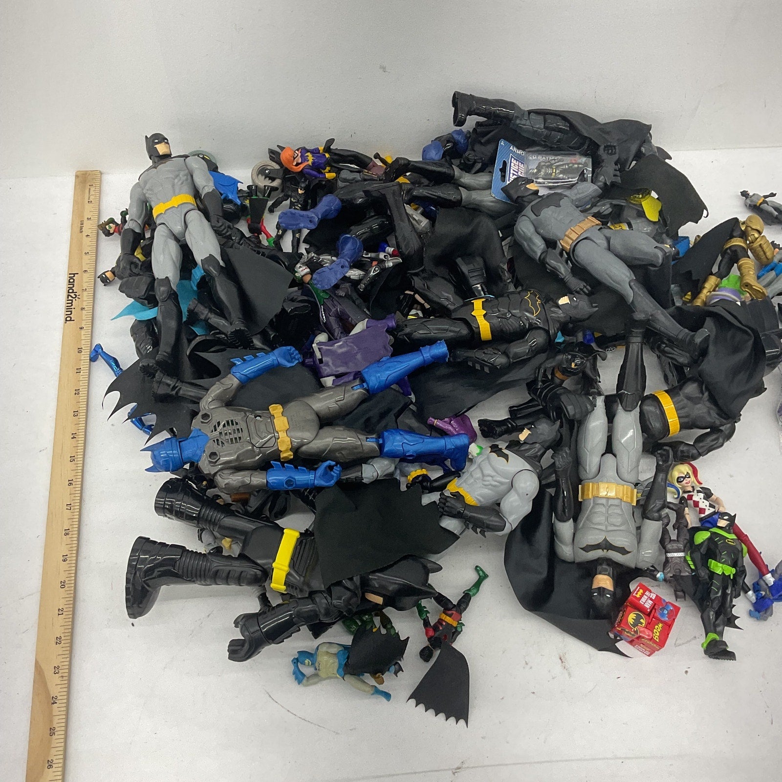 Loose Action Figures Toys LOT 13 lbs Preowned DC Comics Batman Villains Heroes - Warehouse Toys