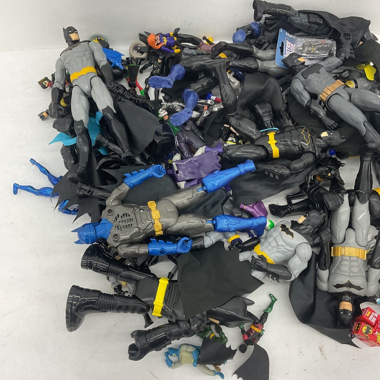 Loose Action Figures Toys LOT 13 lbs Preowned DC Comics Batman Villains Heroes - Warehouse Toys