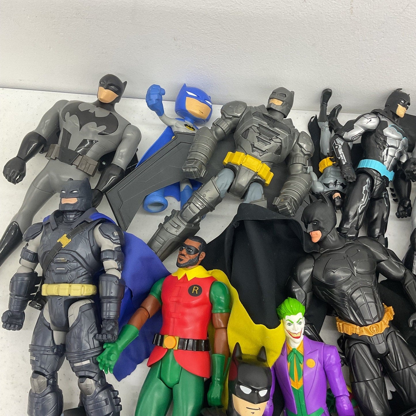 Loose Action Figures Toys LOT 20 lbs Preowned DC Comics Batman Villains Heroes - Warehouse Toys