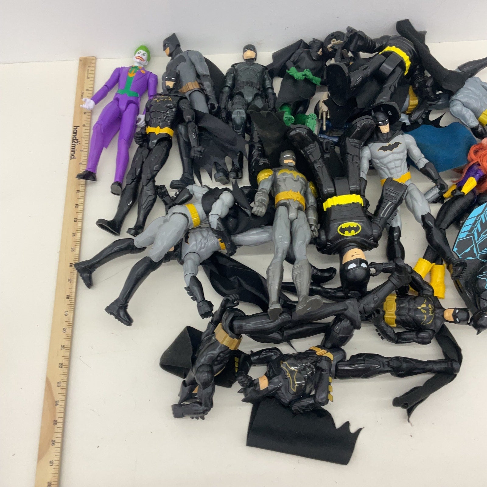 Loose LOT 10 lbs Action Figures Preowned DC Comics Batman Villains Heroes Toys - Warehouse Toys