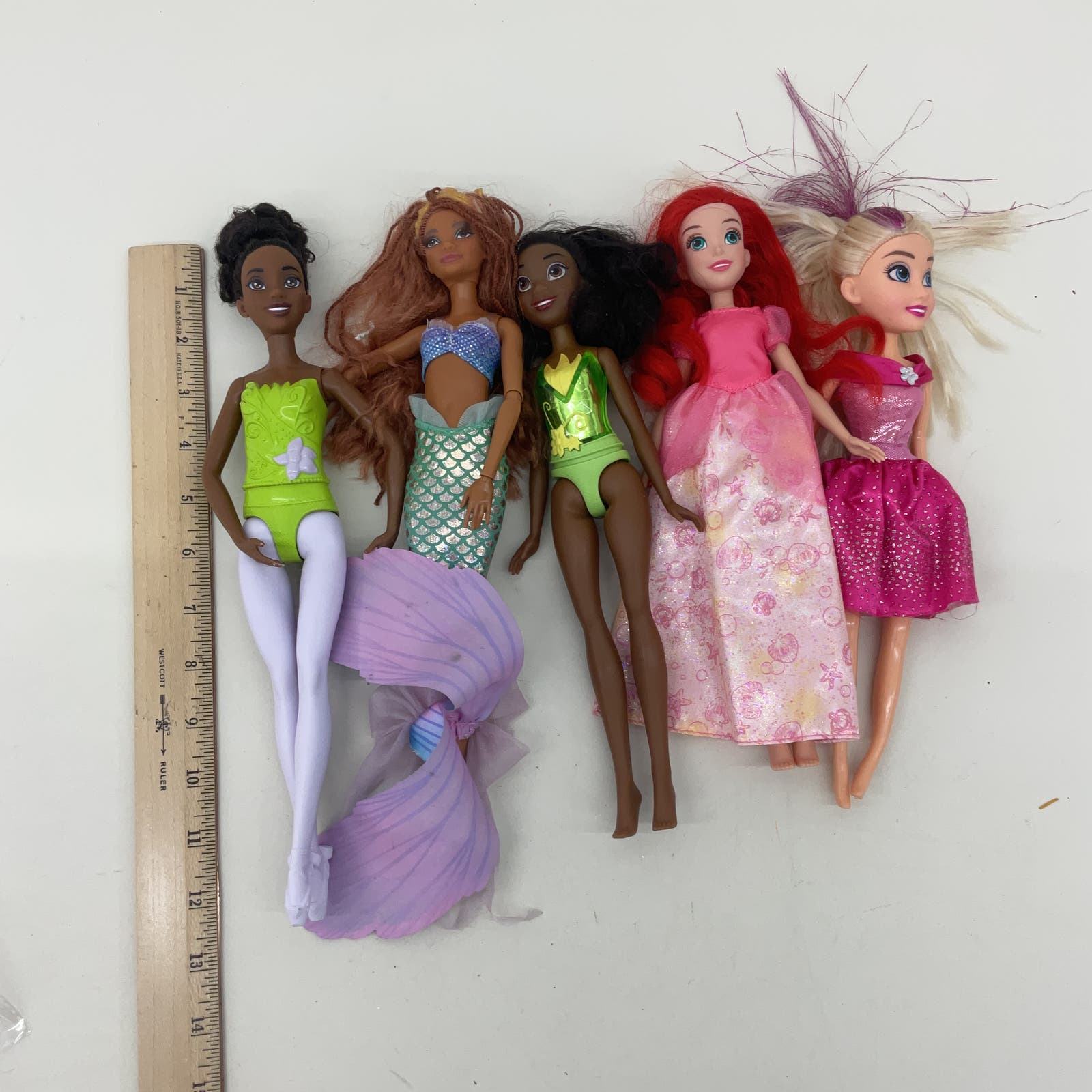 Loose LOT Barbie Mattel Dolls & Others Mixed Black & Caucasian Blonde Used - Warehouse Toys