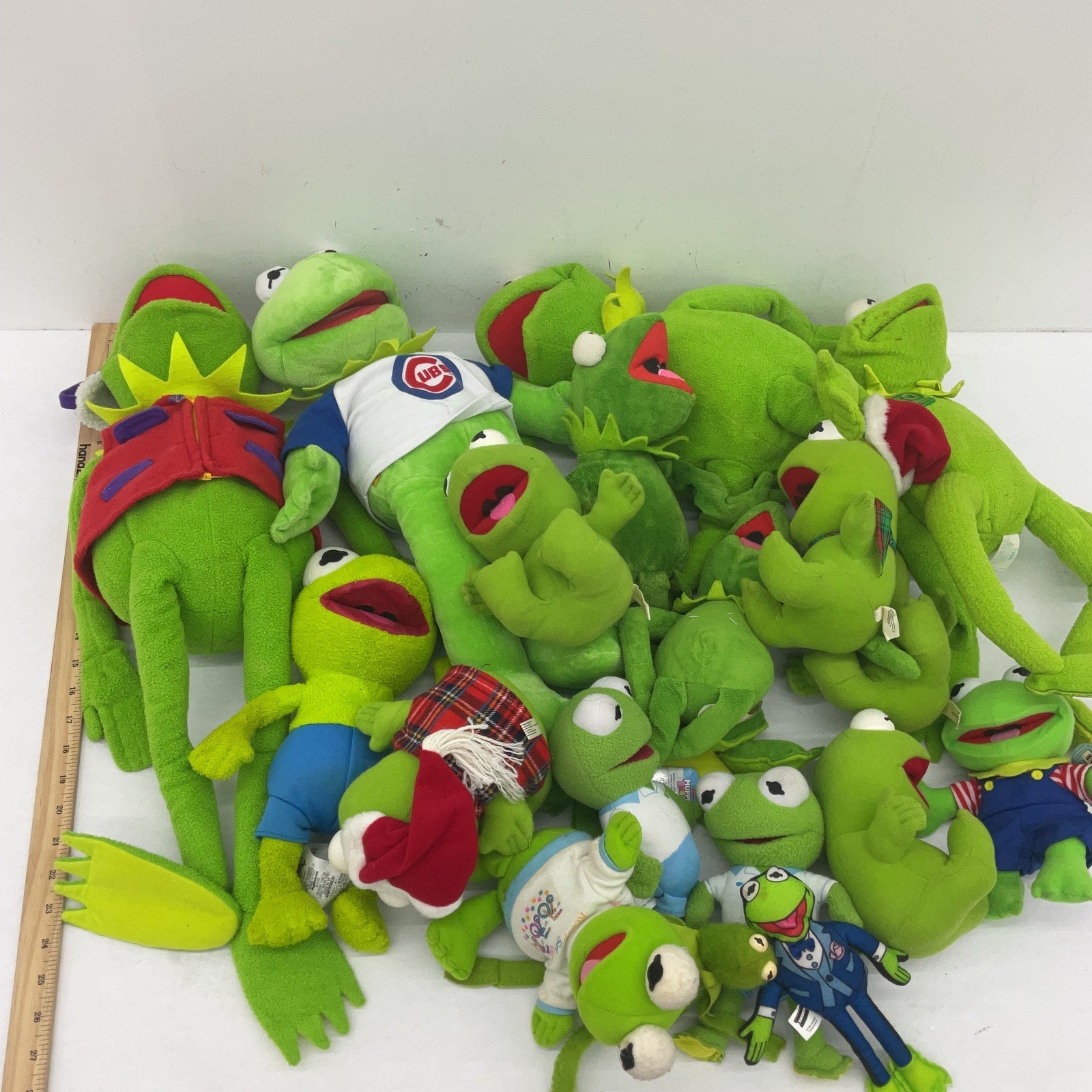 LOT 12 lbs The Muppets Kermit the Frog Plush Doll Stuffed Animals Frogtographer - Warehouse Toys