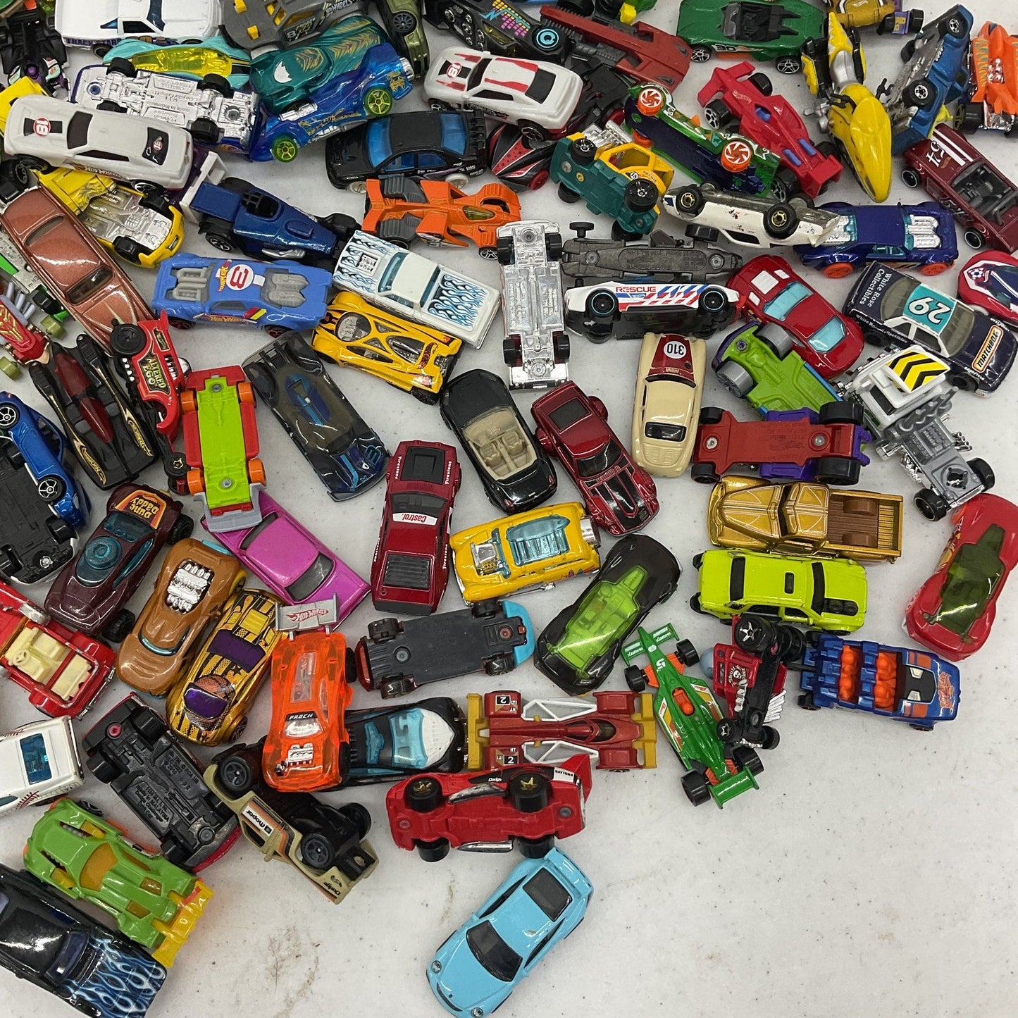 LOT 16 LBS Hot Wheels & Others Diecast Toy Cars Trucks Monster Trucks Vehicles - Warehouse Toys