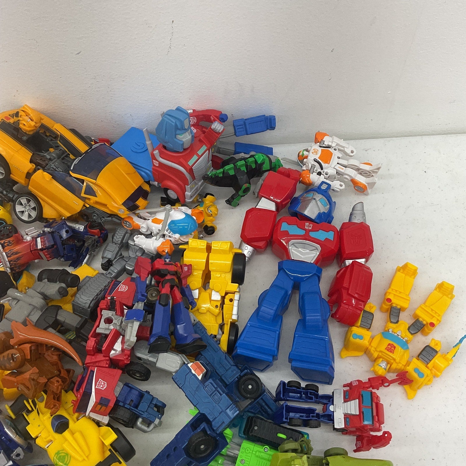 Lot 16lbs Transformers Multicolor Action Figure Loose Toys Collection - Preowned - Warehouse Toys