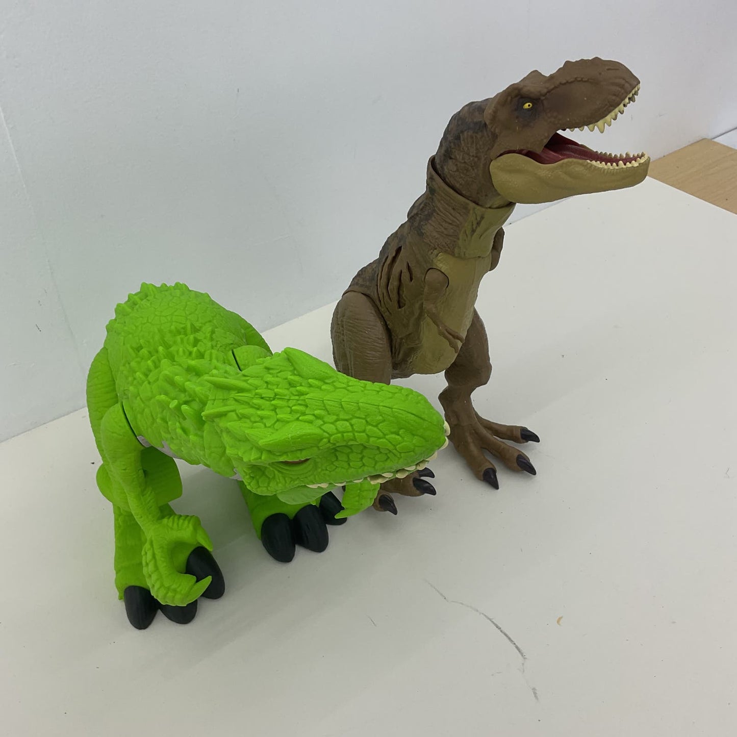 LOT 2 Mattel Jurassic Park World Green Brown T-Rex Dinosaur Action Figures Used - Warehouse Toys