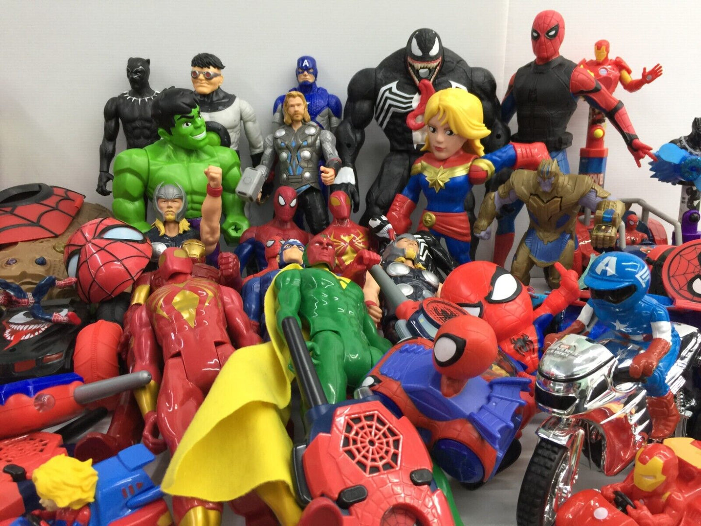 LOT 28 lbs Mixed Super Heroes Villains Marvel Spiderman Hulk Action Figure Toys - Warehouse Toys