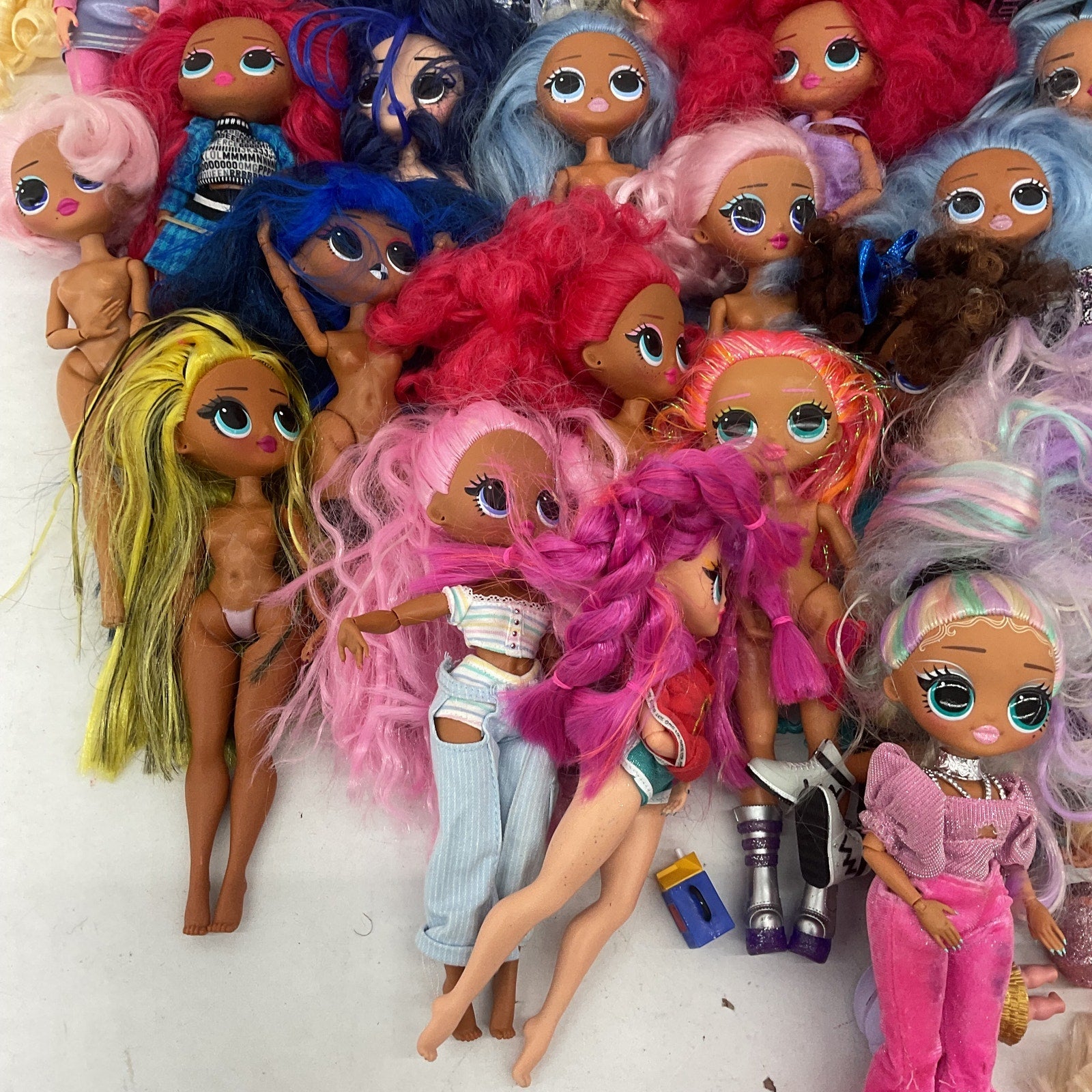 LOT MGA LOL OMG Surprise Big Lil Sistas Play Fashion Dolls Preowned 12 lbs - Warehouse Toys