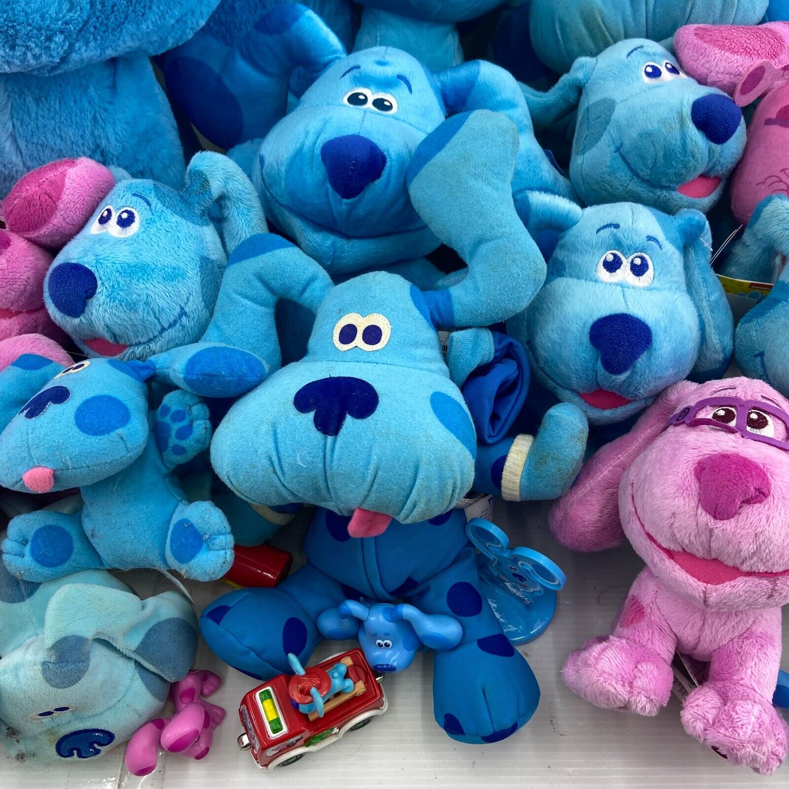 LOT of 50 Assorted Blues Clues Plush Toy Figures Interactive Blue Magenta - Warehouse Toys