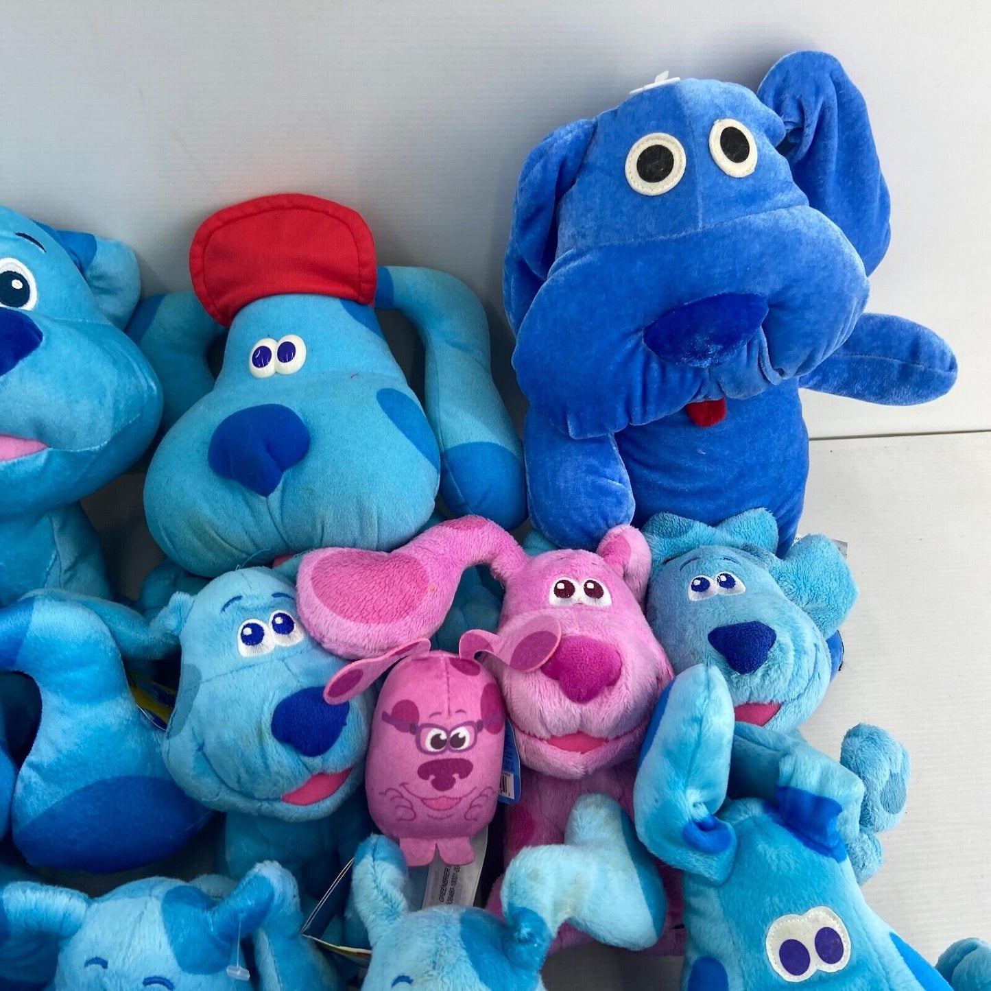 LOT of 50 Assorted Blues Clues Plush Toy Figures Interactive Blue Magenta - Warehouse Toys