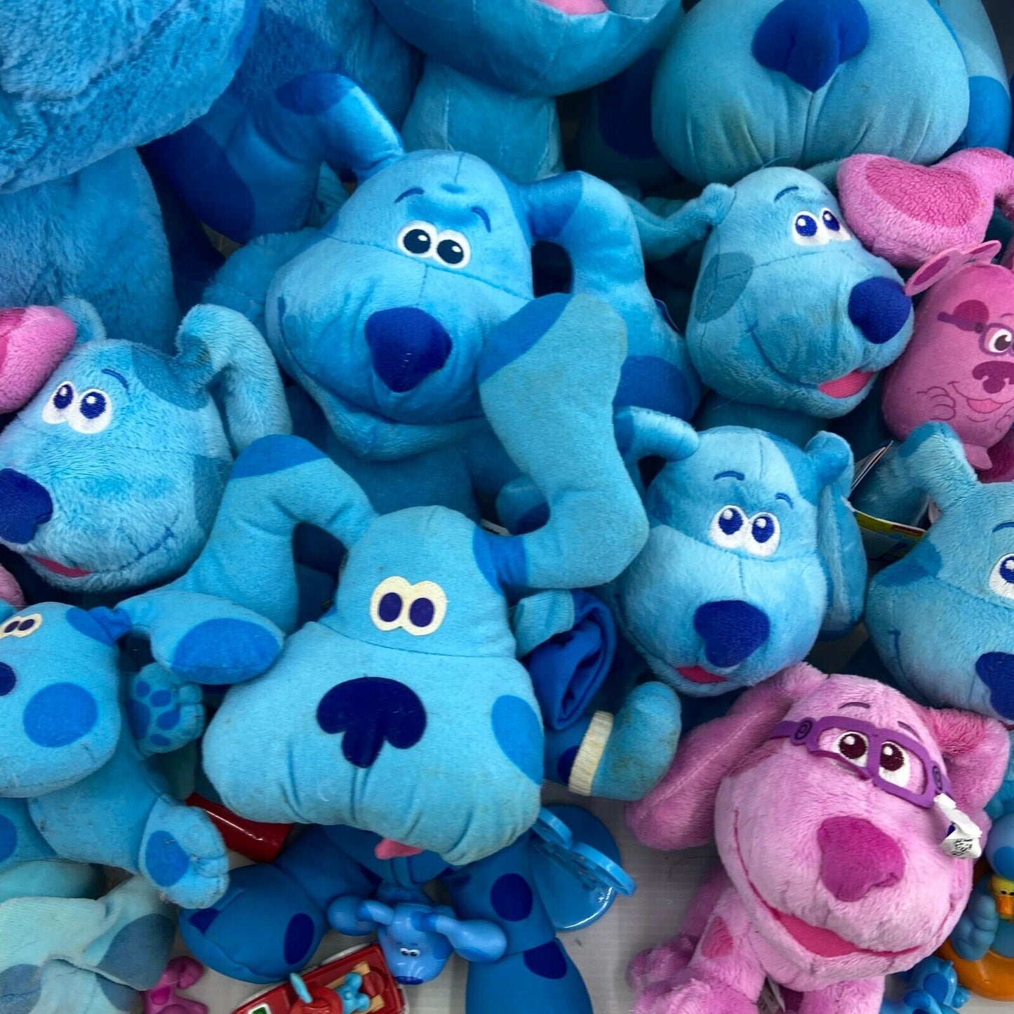 LOT of 50 Assorted Blues Clues Plush Toy Figures Interactive Blue Magenta - Warehouse Toys