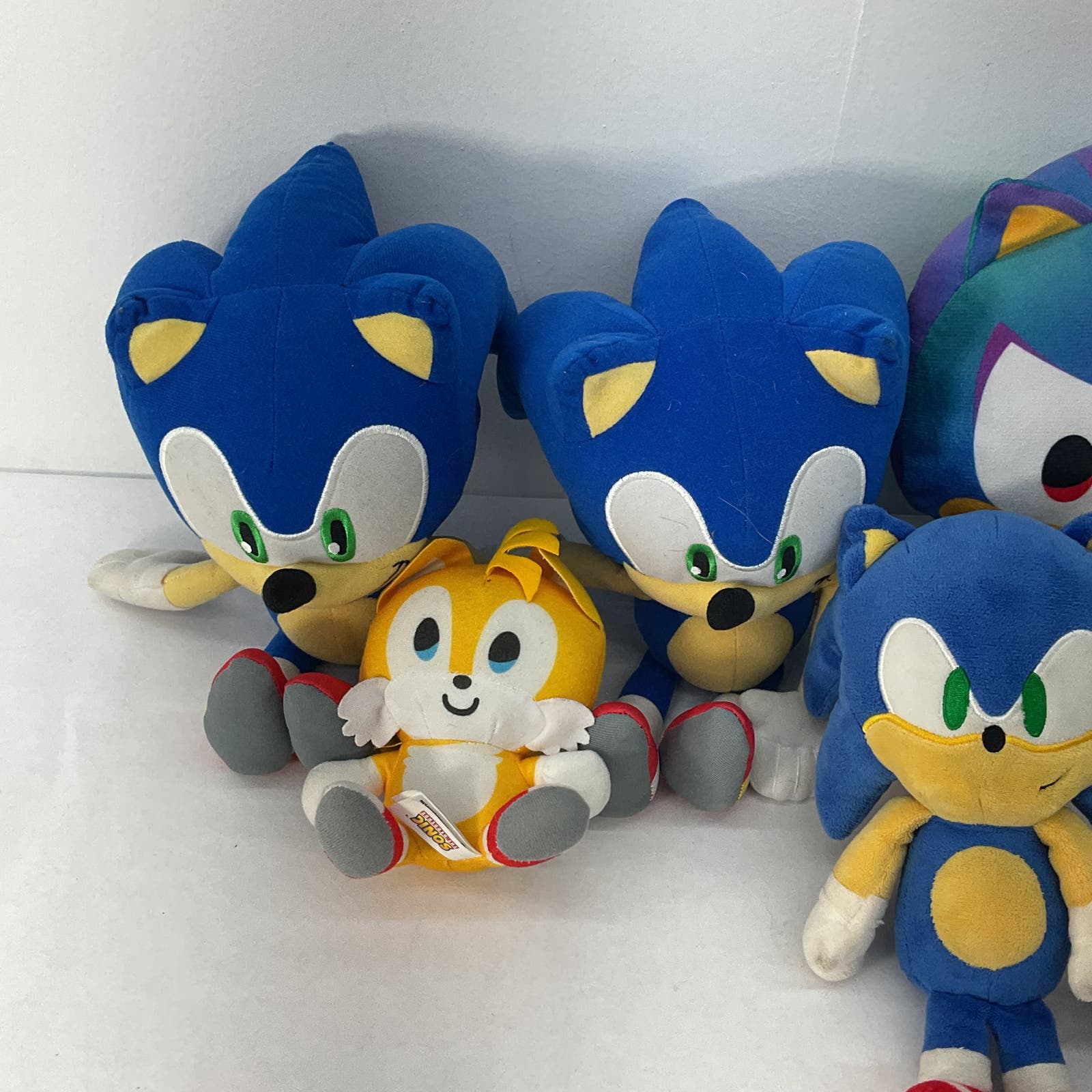 LOT of 7 SEGA Sonic The Hedgehog Plush Animal Toy Dolls Sonic Tails - Warehouse Toys