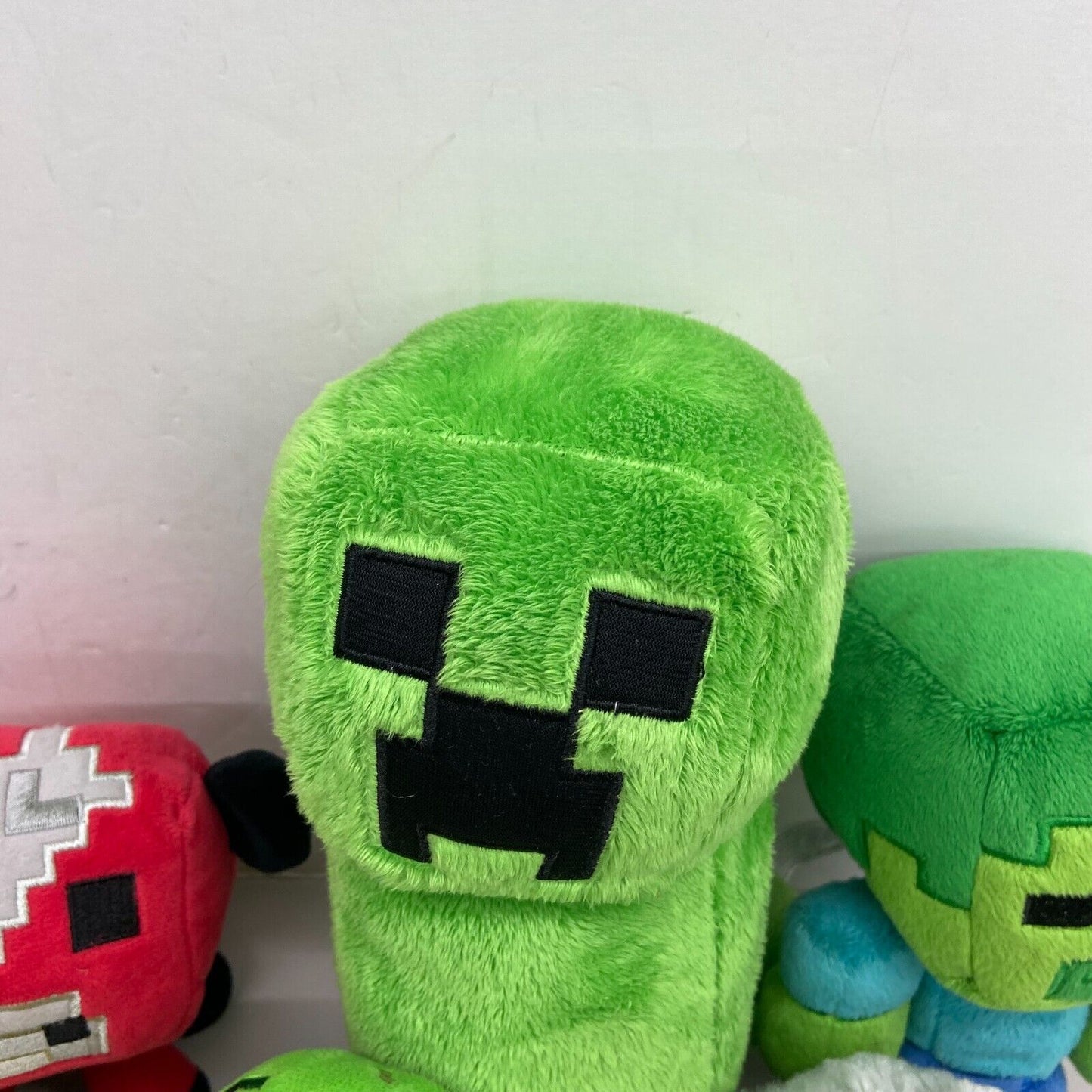 LOT of 8 Minecraft Mojang Tube Heroes Plush Toys Dolls Creepers Cows Pigs Zombie - Warehouse Toys