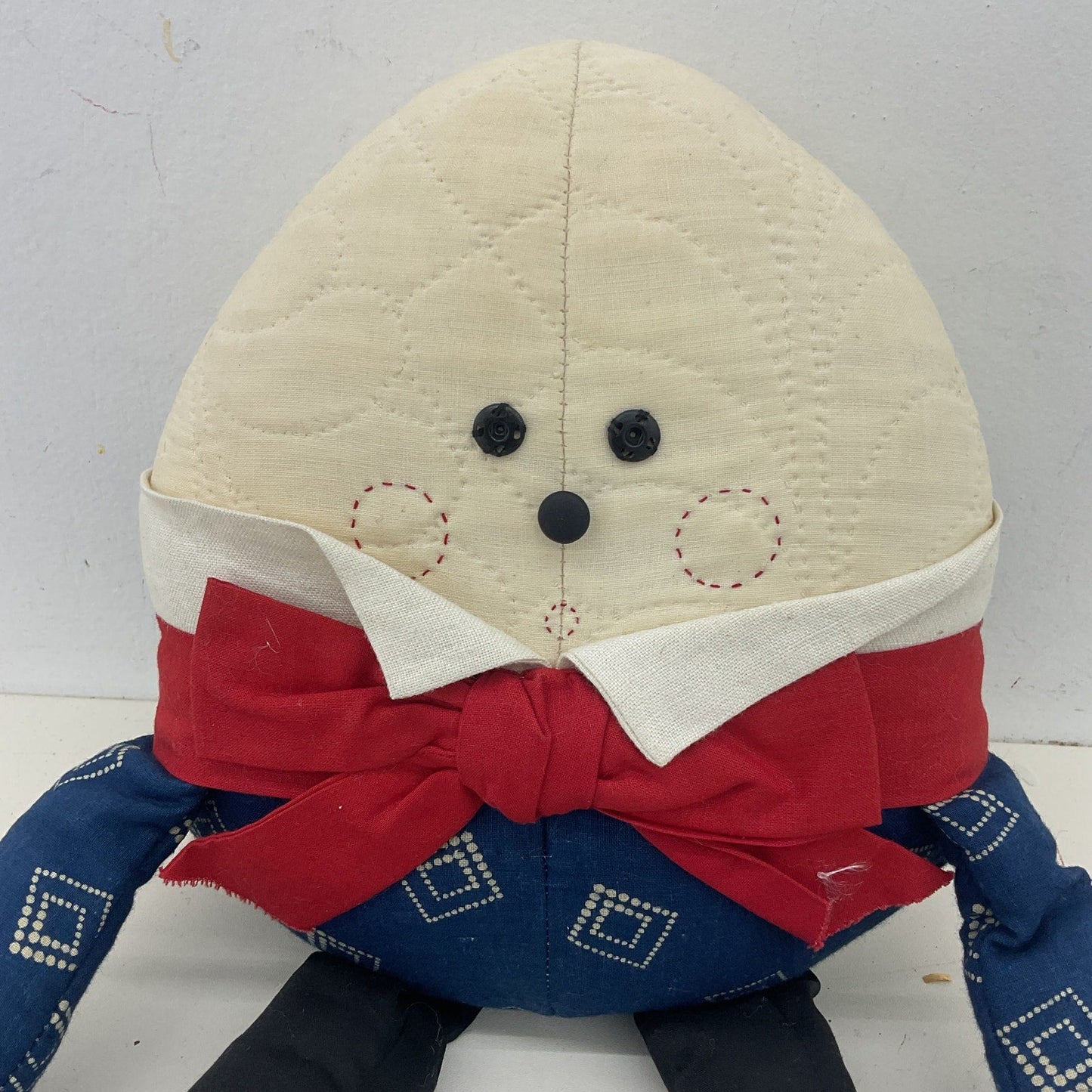 Lou Souders White Blue Humpty Dumpy Egg Handmade Quilted Plush Doll Signed 1985 - Warehouse Toys