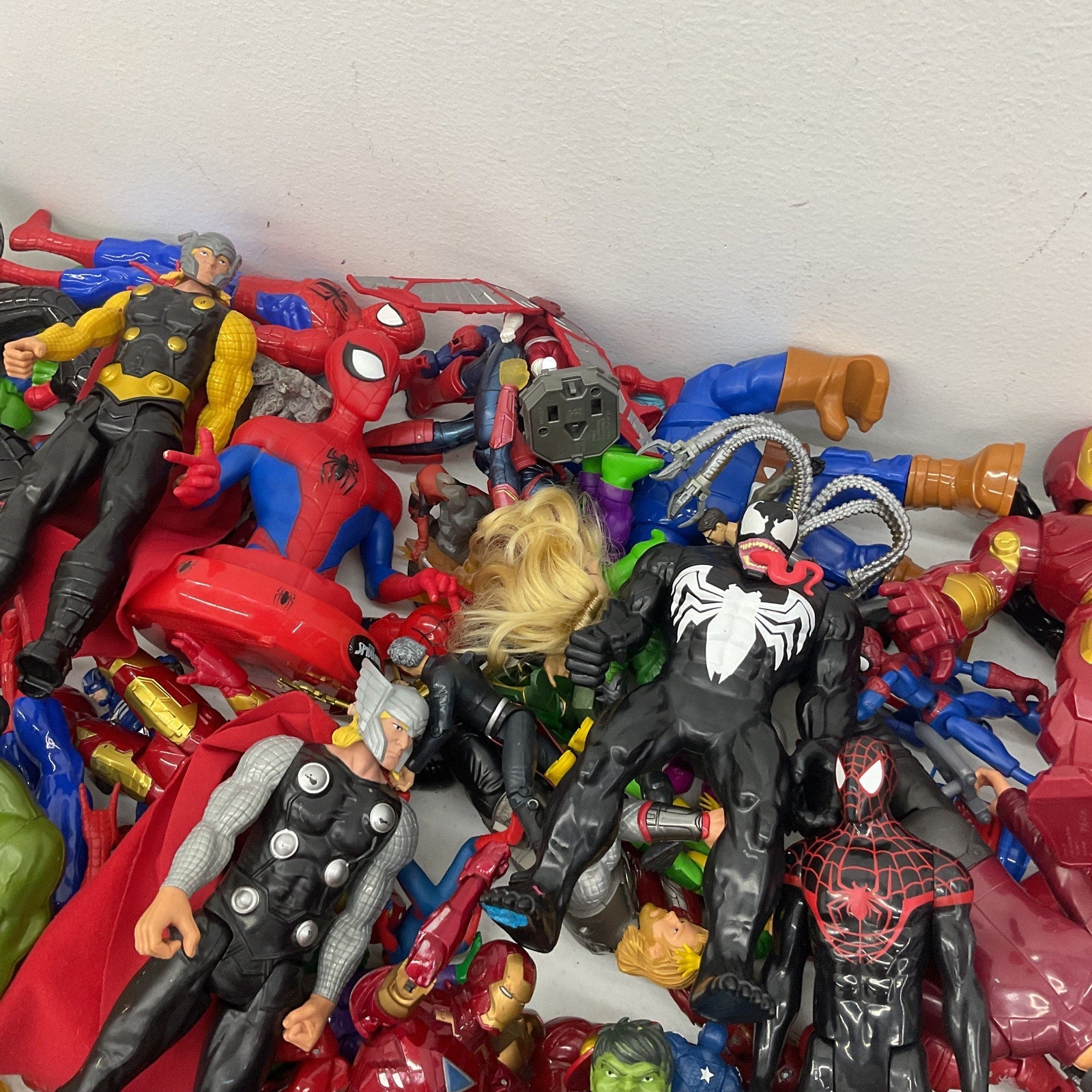 Marvel DC Avengers Spiderman Action Figure Collection Mixed Preowned 25 lbs!!! - Warehouse Toys