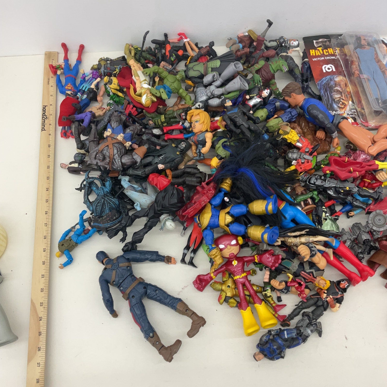 Marvel DC & Others Random Mixed Loose Action Figures Toys LOT 15 lbs Preowned - Warehouse Toys