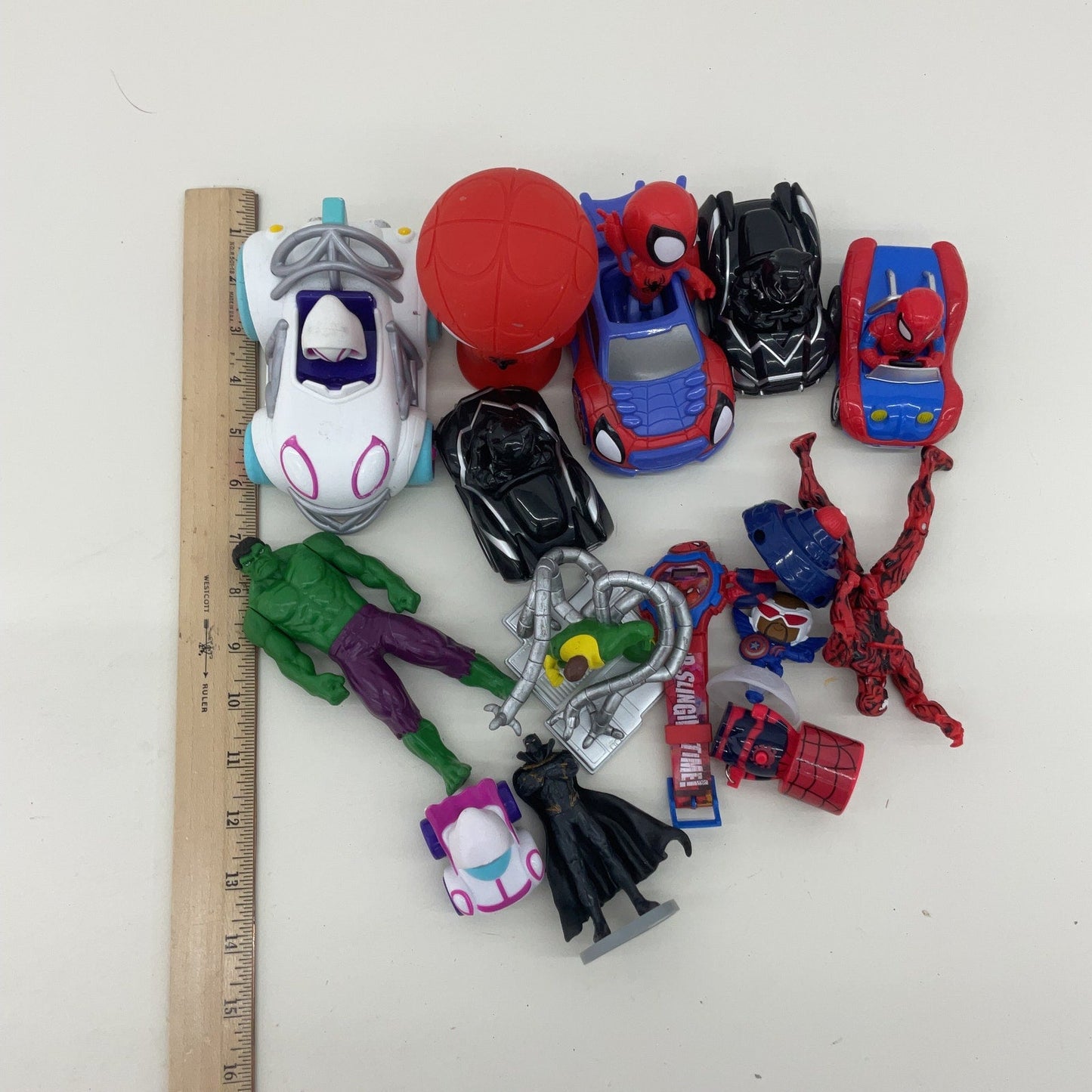 Marvel Multicolor Action Figure Toy Lot Spiderman Hulk Preowned Plastic - Warehouse Toys