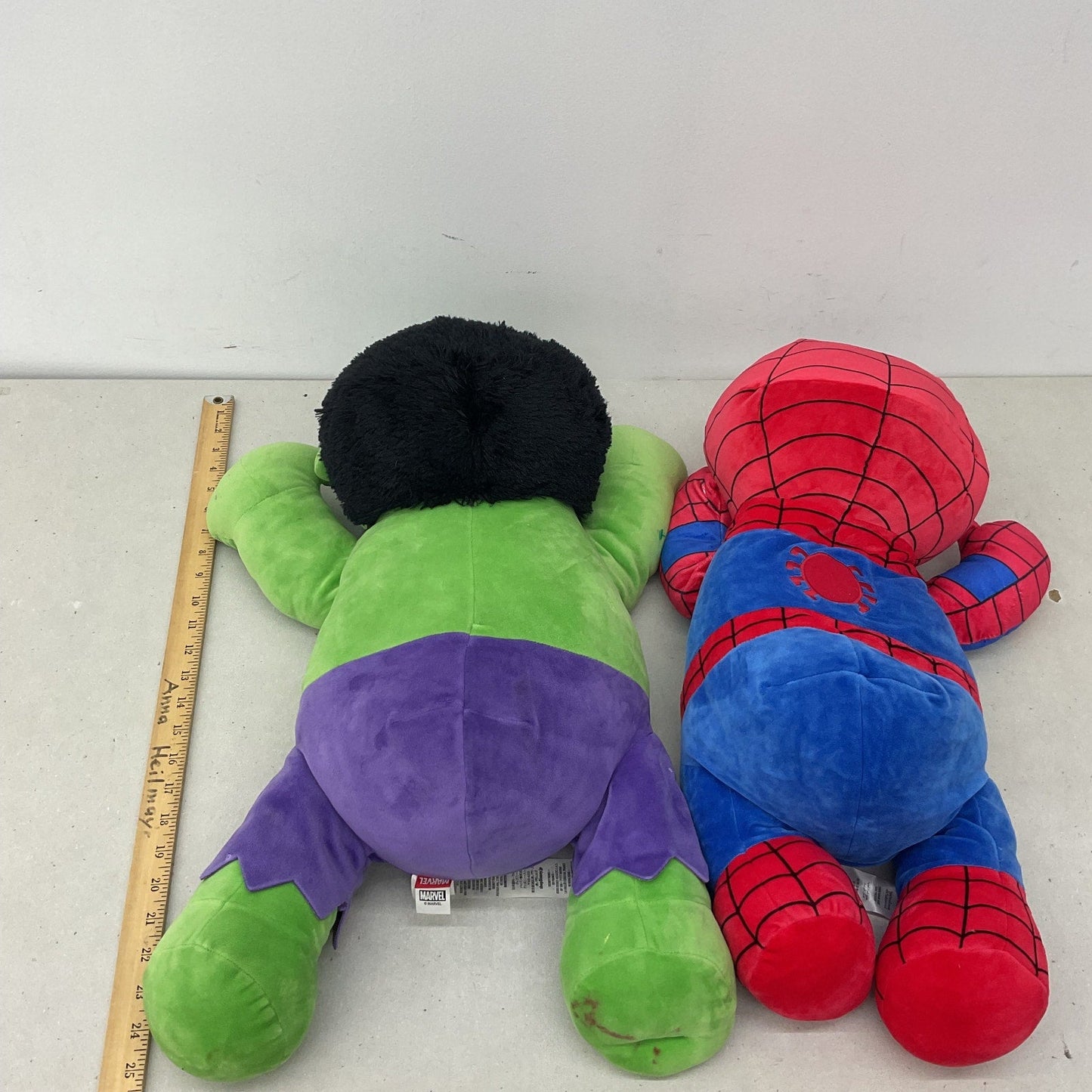 Marvel Multicolor Stuffed Toys LOT of 2 Green Incredible Hulk Red Spiderman - Warehouse Toys